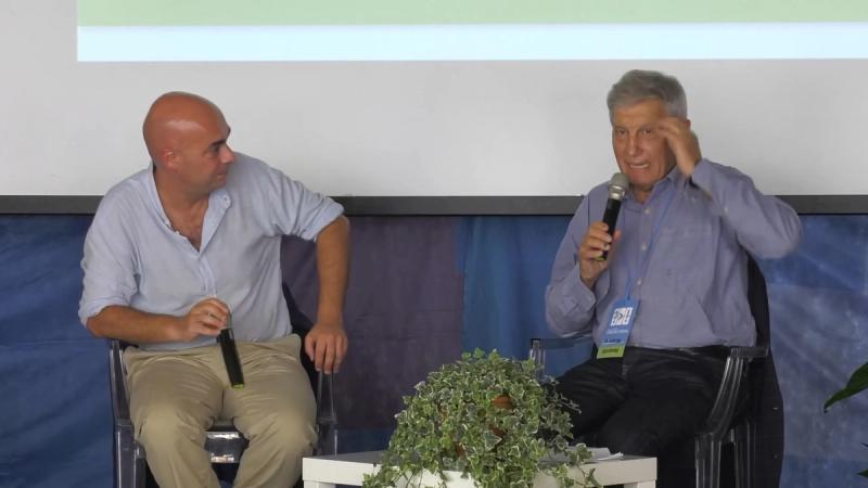 Copertina di Viaggio nell’Italia delle connessioni