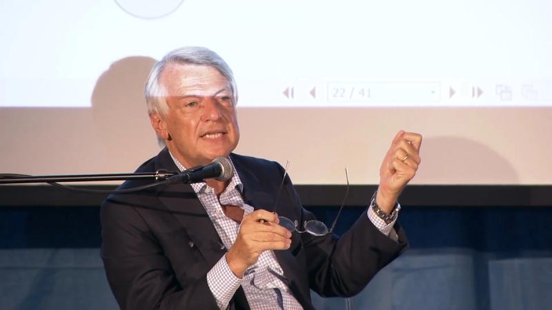 Copertina di Costruire il domani