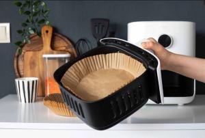 Papel vegetal para mantener limpia la cesta de la freidora de aire Papel vegetal para mantener limpia la cesta de la freidora de aire