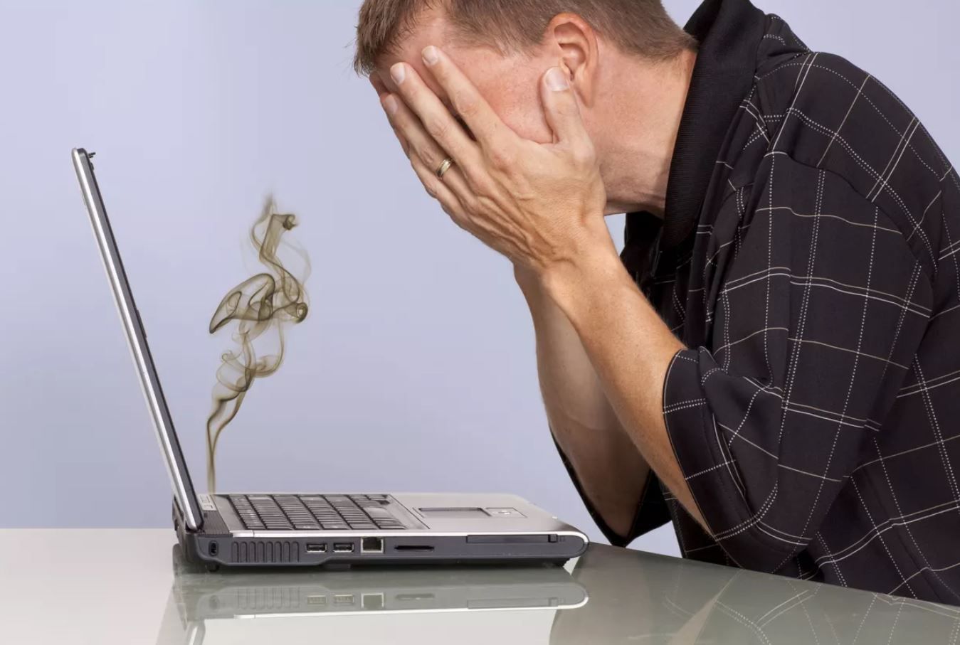 Un portátil que se sobrecalienta se podría quemar