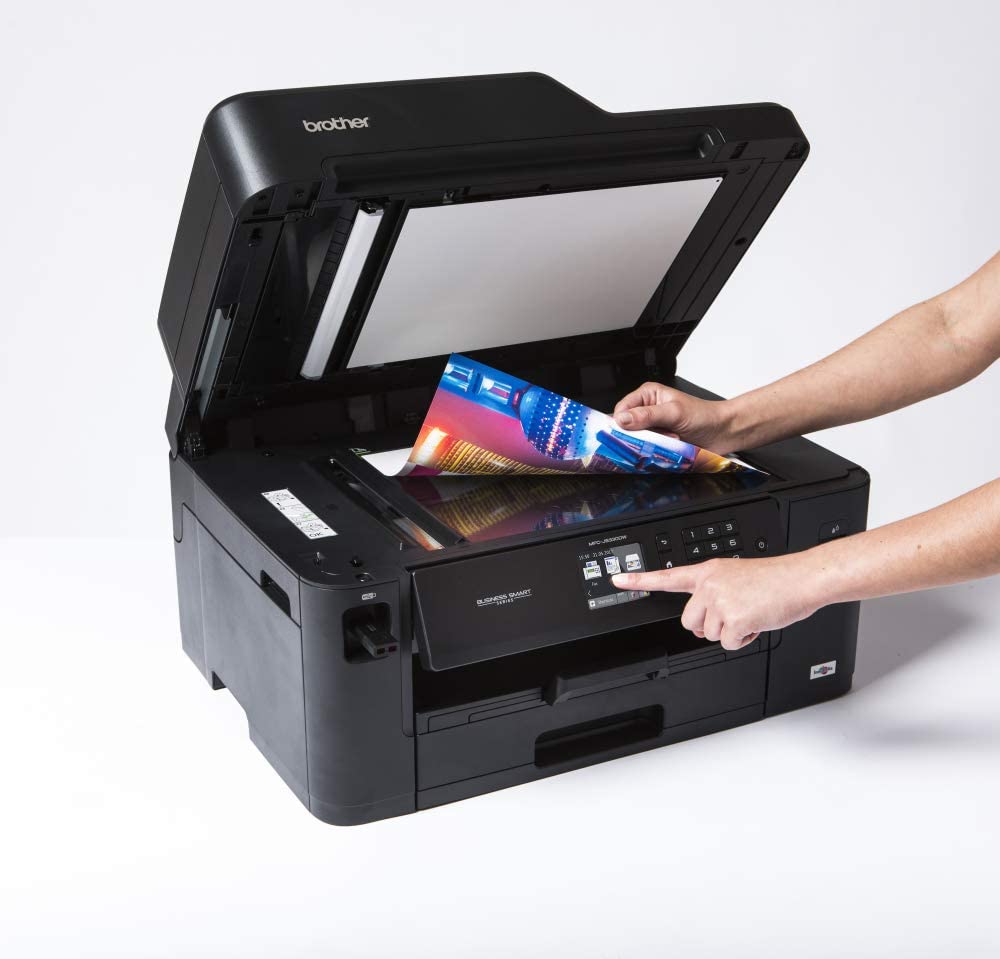 Brother MFC-J5330DW tiene una pantalla táctil