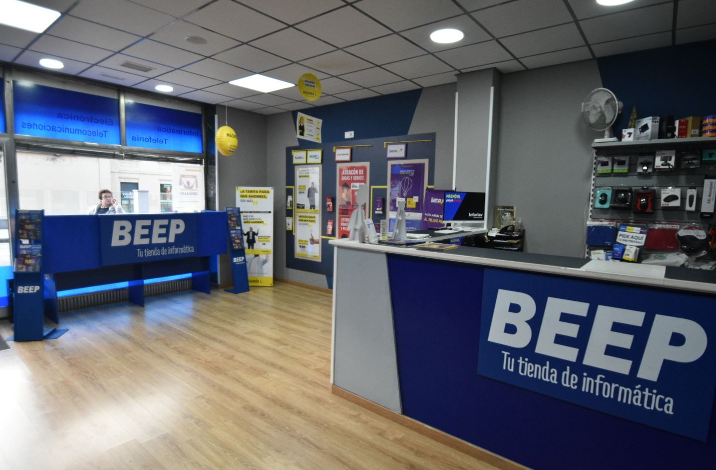 Tienda asociada de la franquicia BEEP en Pola de Laviana
