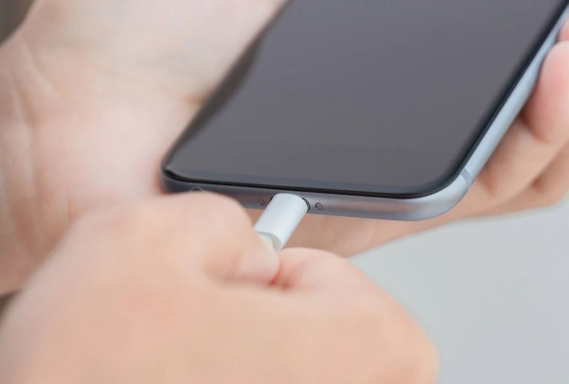 Cable de cargador de un móvil