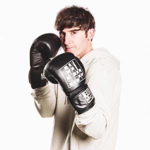 El streamer Luzu, con guantes de boxeo