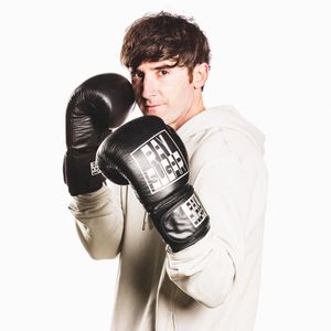 El streamer Luzu, con guantes de boxeo El streamer Luzu, con guantes de boxeo