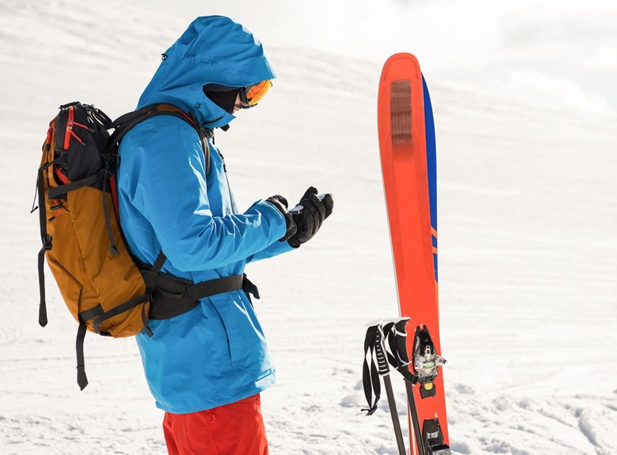 Cargar el móvil con temperaturas bajo cero es un peligro para la batería. Cargar el móvil con temperaturas bajo cero es un peligro para la batería.