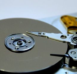 Tu disco duro de 100 TB te estará esperando… en 2025