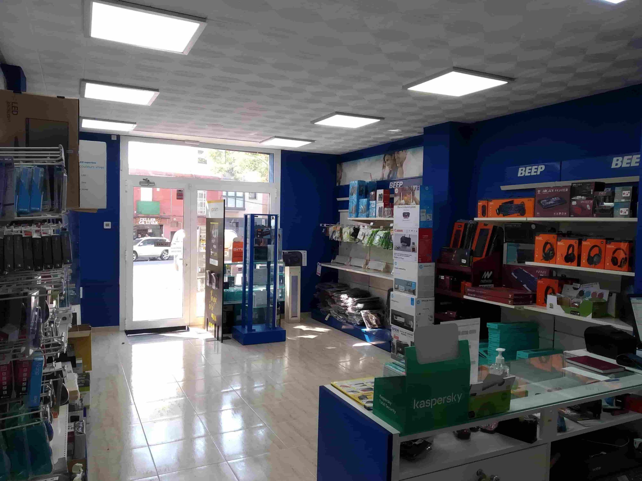 Vista de la tienda BEEP Barcelona C/ Còrsega