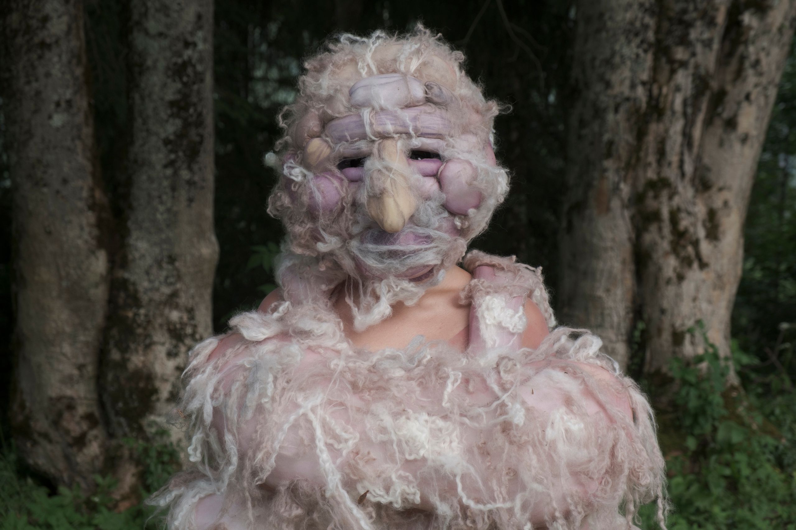 Projet de diplôme master design espace et communication noemie castella, costumes traditionnels suisse pour femme scénographie primitive