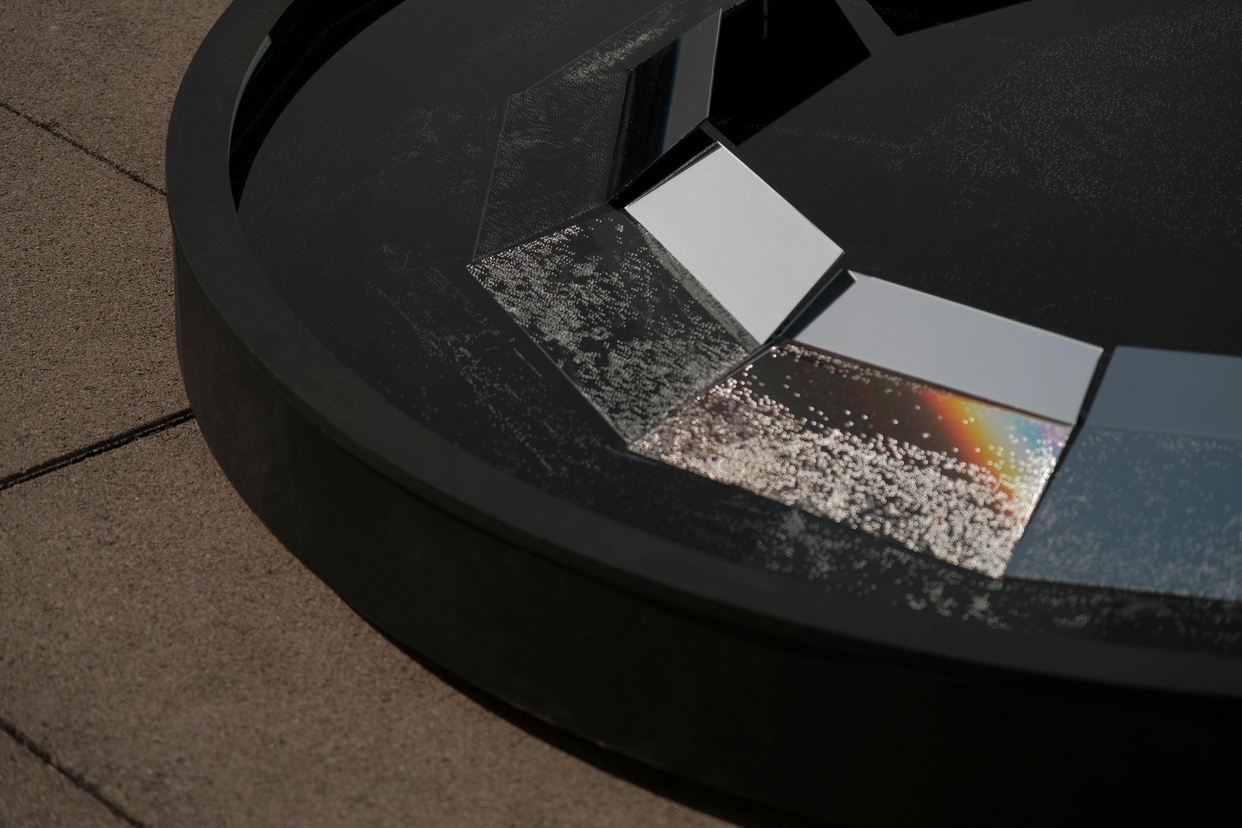 Projet de diplôme master design espace et communication rachel hoffmann, trois dispositifs circulaires autour de la question de la perception et du point de vue, jeu de lumière