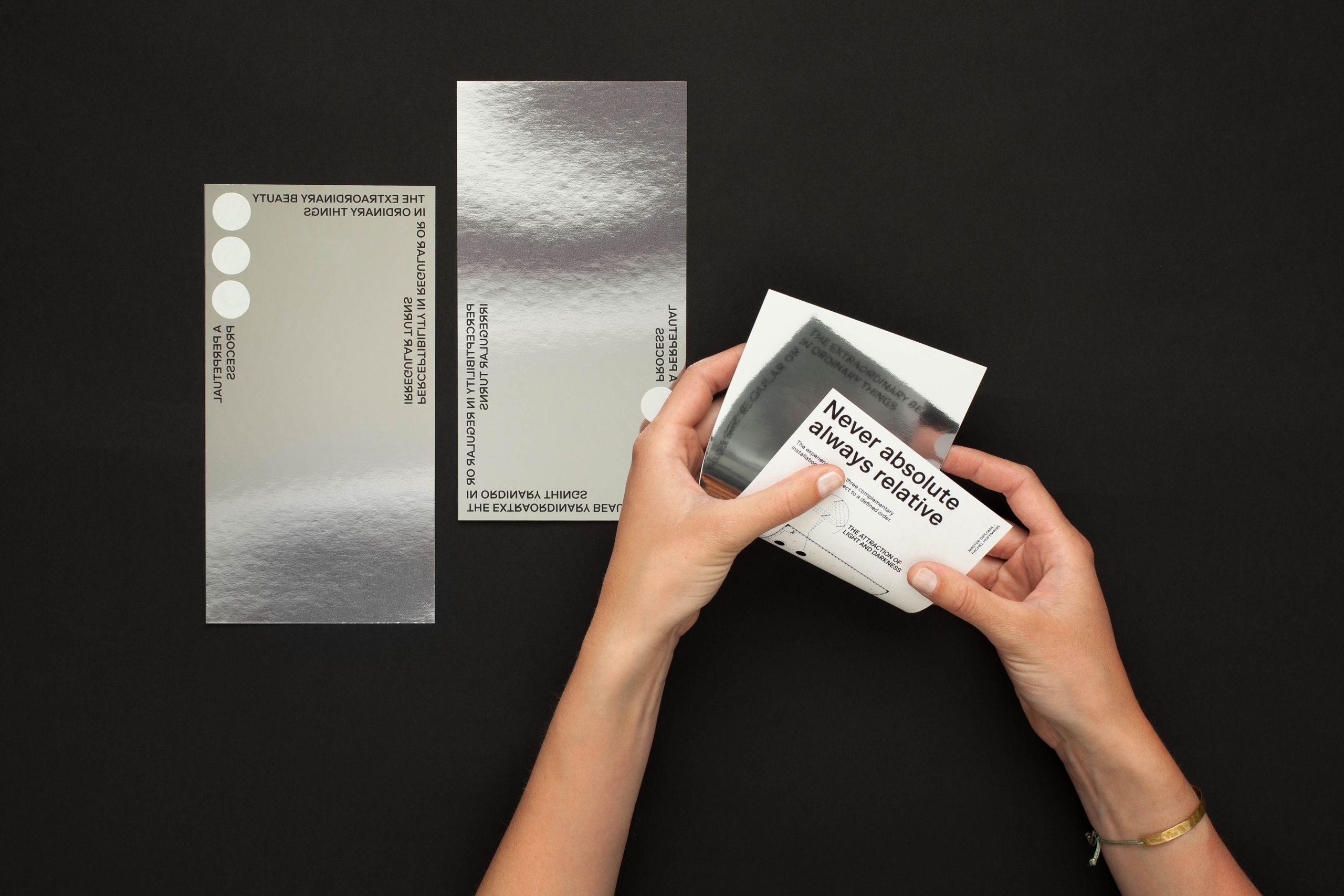 Projet de diplôme master design espace et communication rachel hoffmann, trois dispositifs circulaires autour de la question de la perception et du point de vue, jeu de lumière