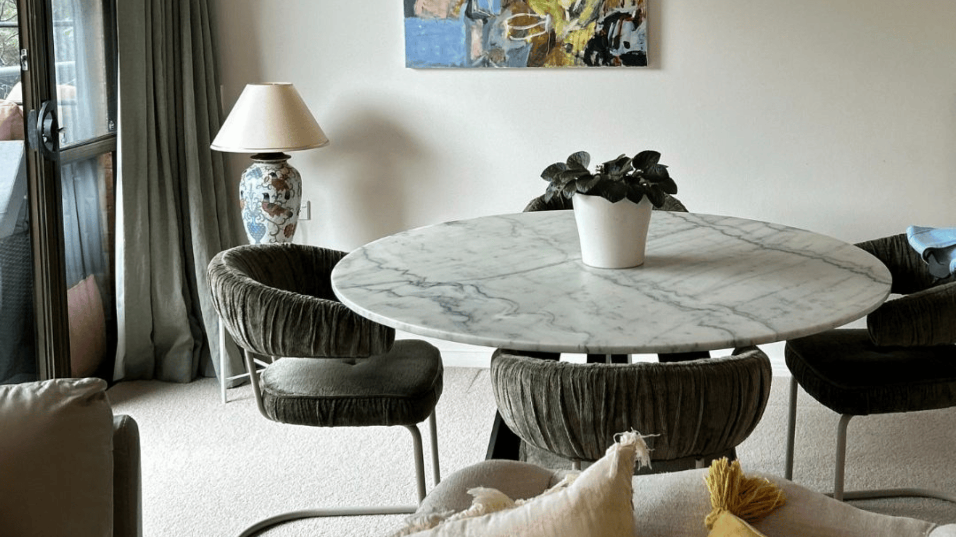 A circle dining table