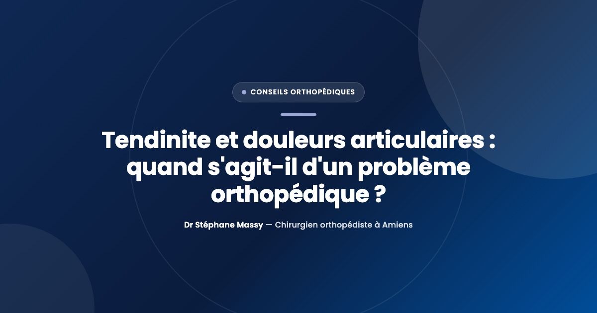 Personne se tenant une articulation douloureuse