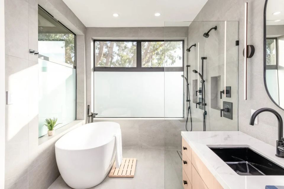 Project photograph published on the Bernal Hill Builders website