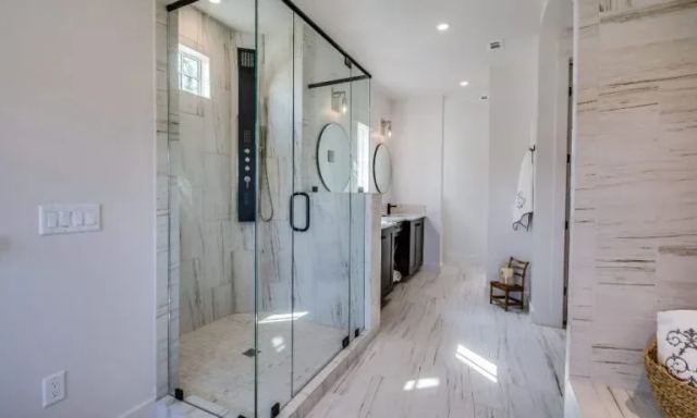 Project photograph published on the Phoenix Shower Tile Pros website