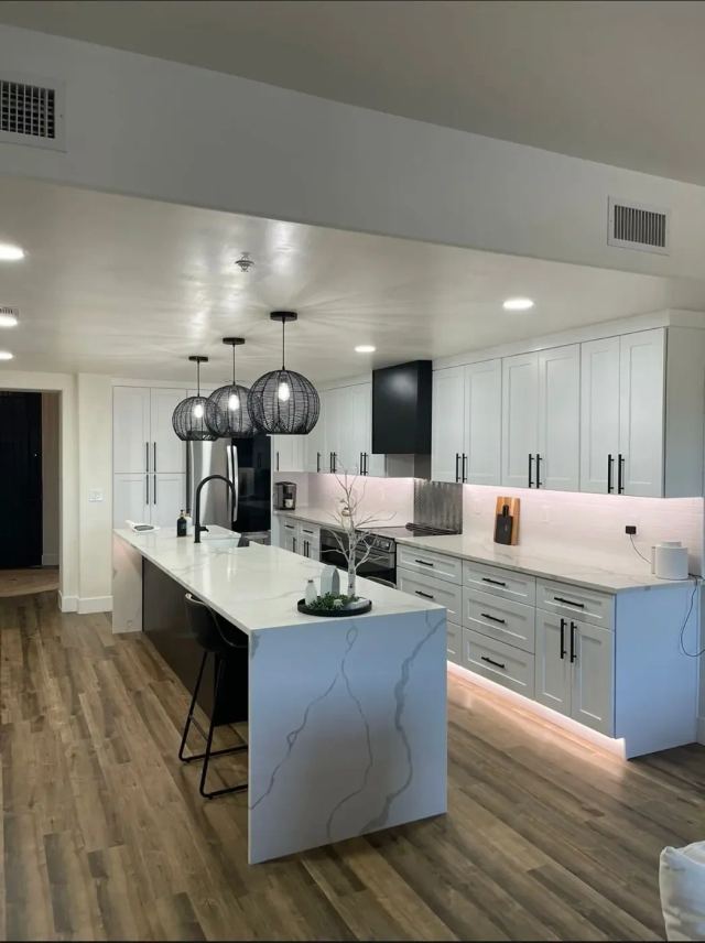 Project photograph published on the GMQ Stoneworks | Cabinets & Countertops website