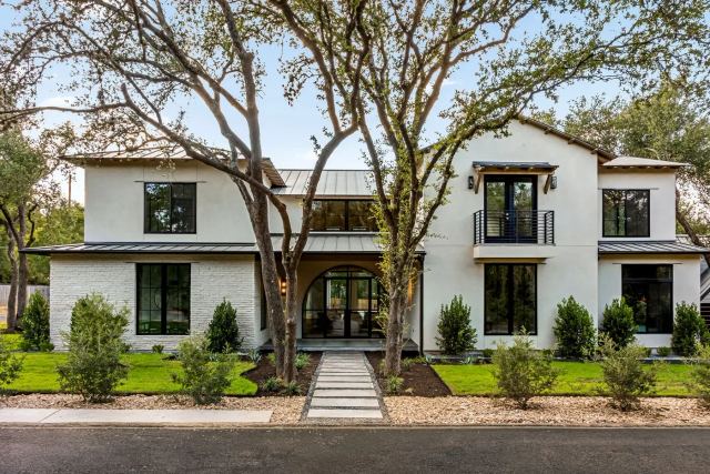 Project photograph published on the Rivendale Homes Texas website