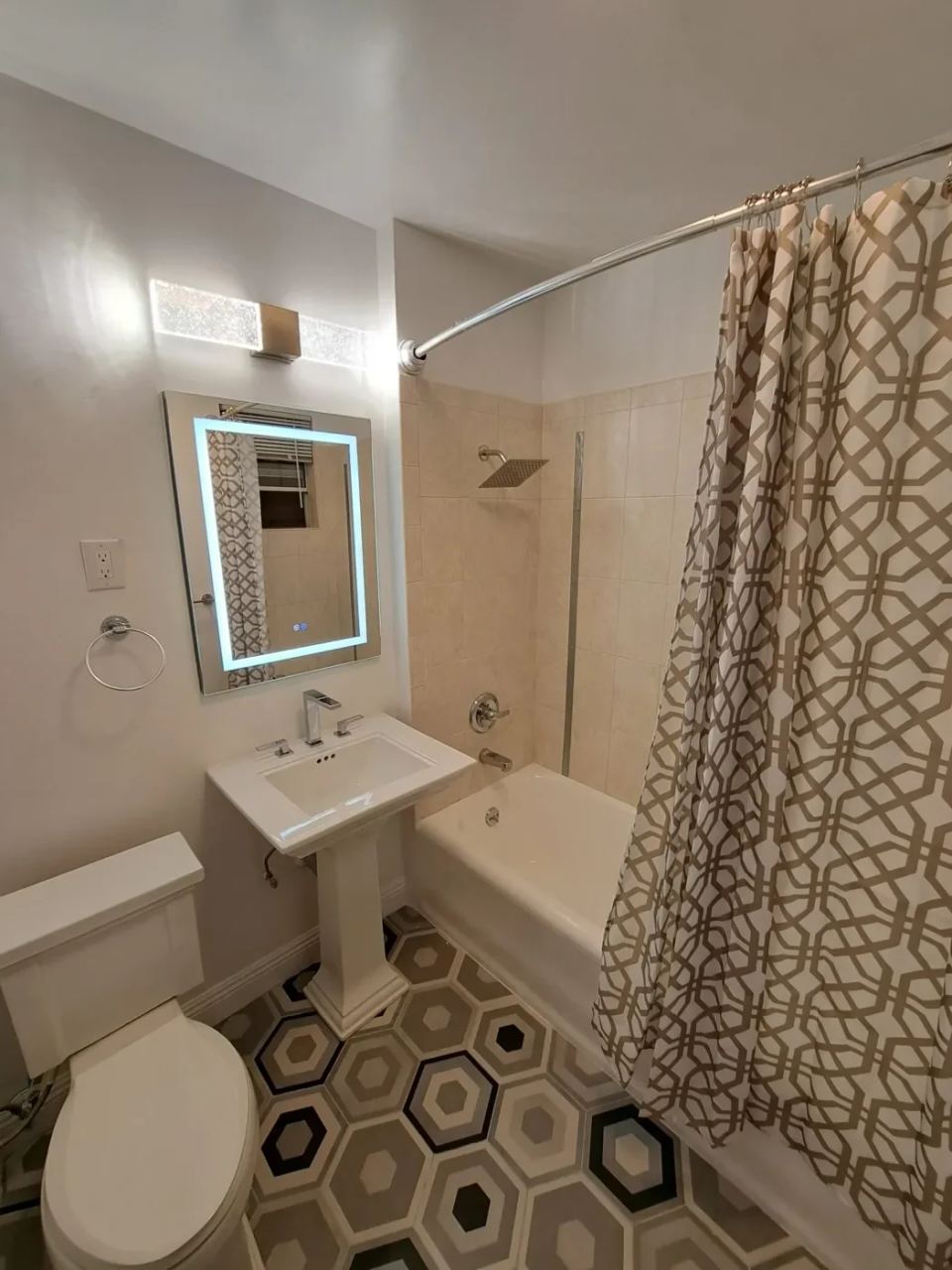 Project photograph published on the J Construction Solutions website