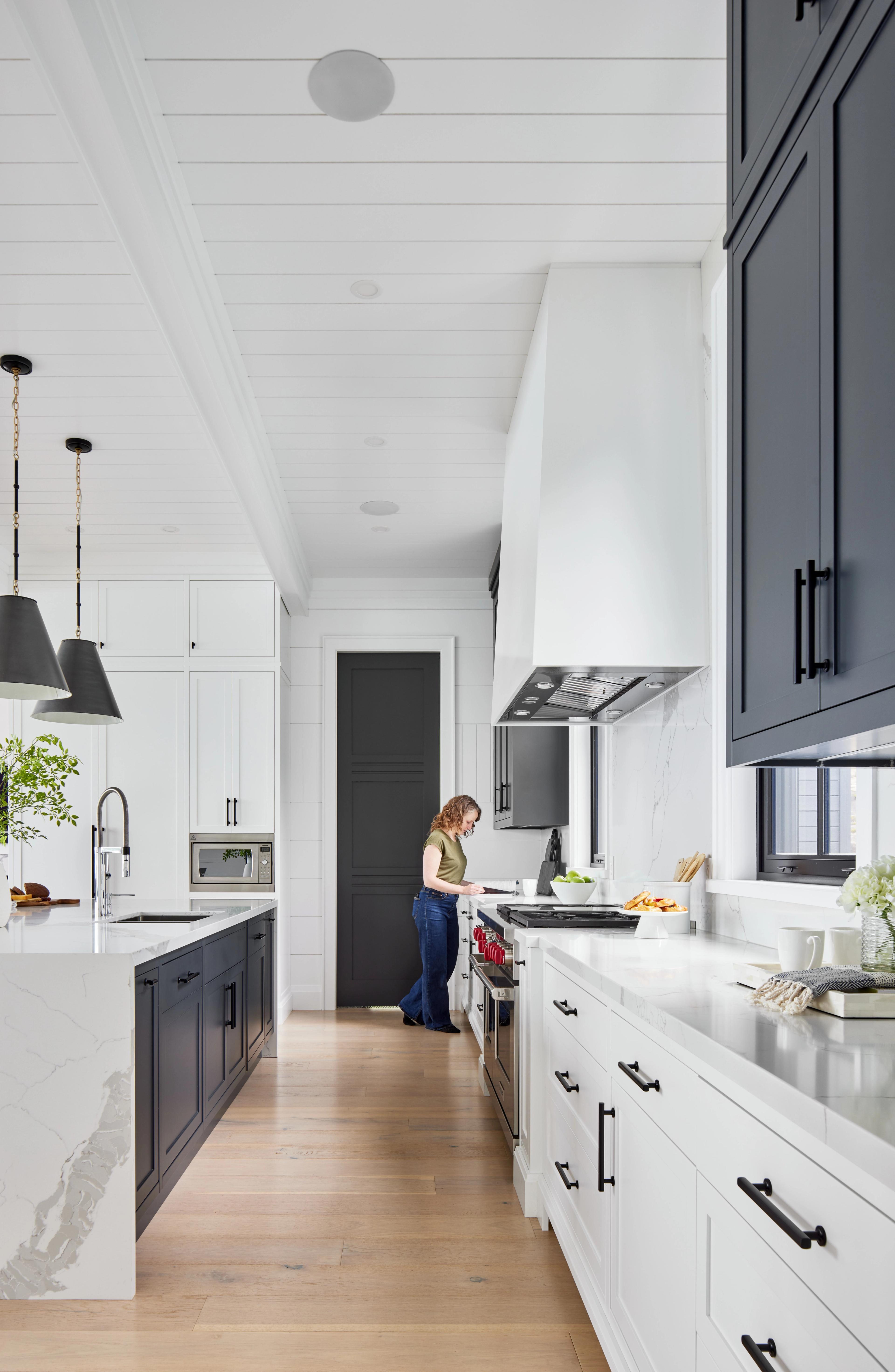 Luxury cottage kitchen 