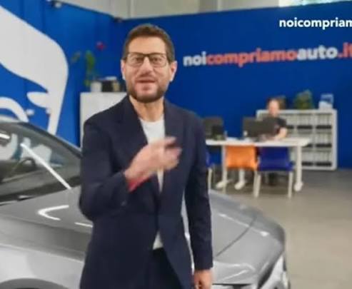Enrico papi che vende auto