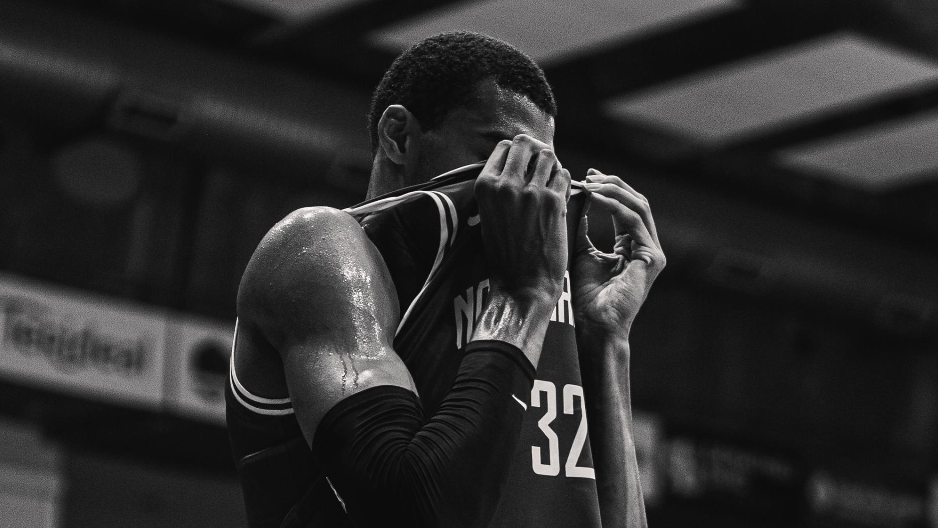 wemby-b&w