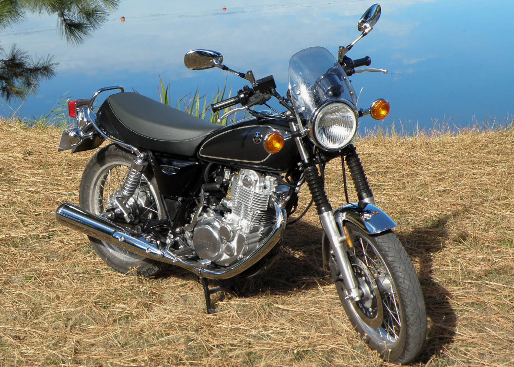 Yamaha SR400 Dart Flyscreen