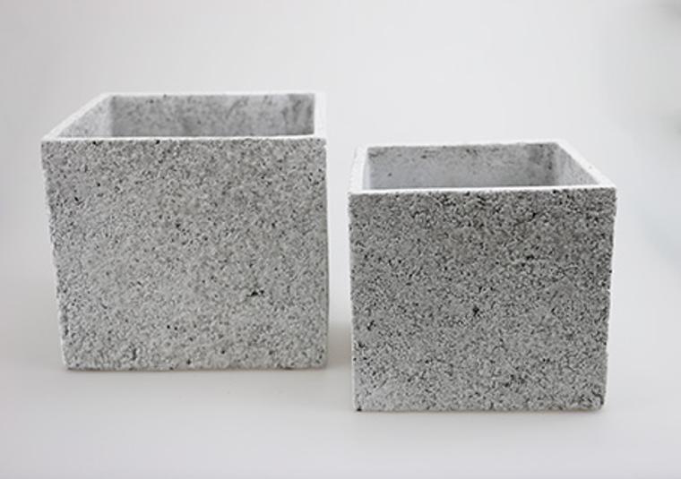 Maceta cubo blanco