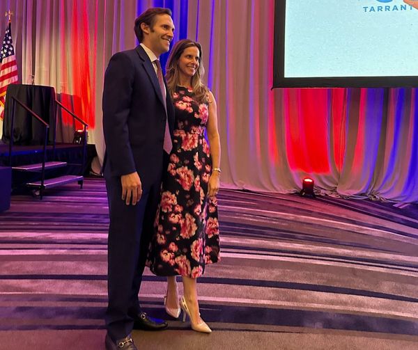 Ben Rosenthal and Ashli Rosenthal Blumenfeld at the Fort Worth Chamber's State of the County event to receive the 2024 Vandergriff award.