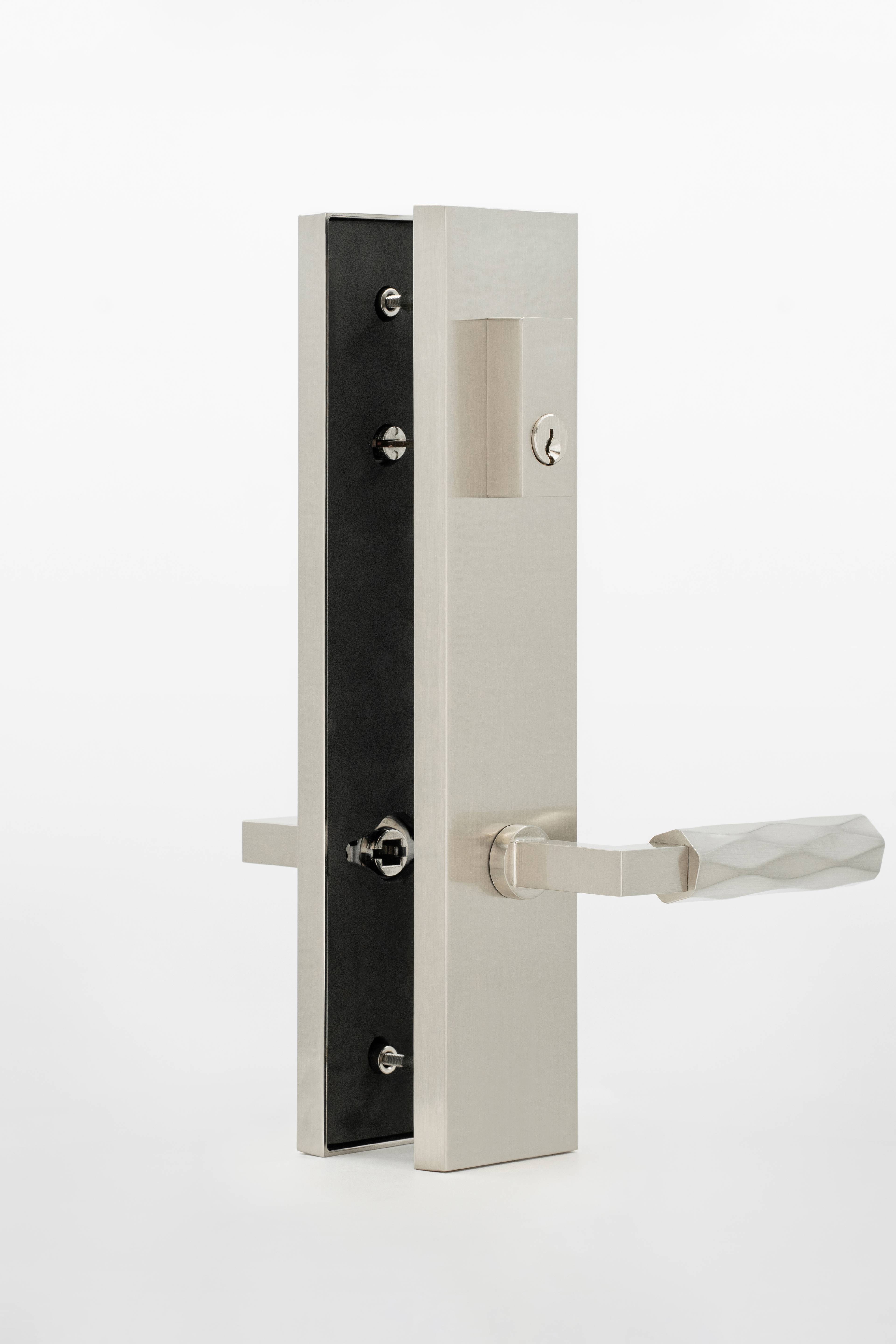 Royal Short Modern Plate