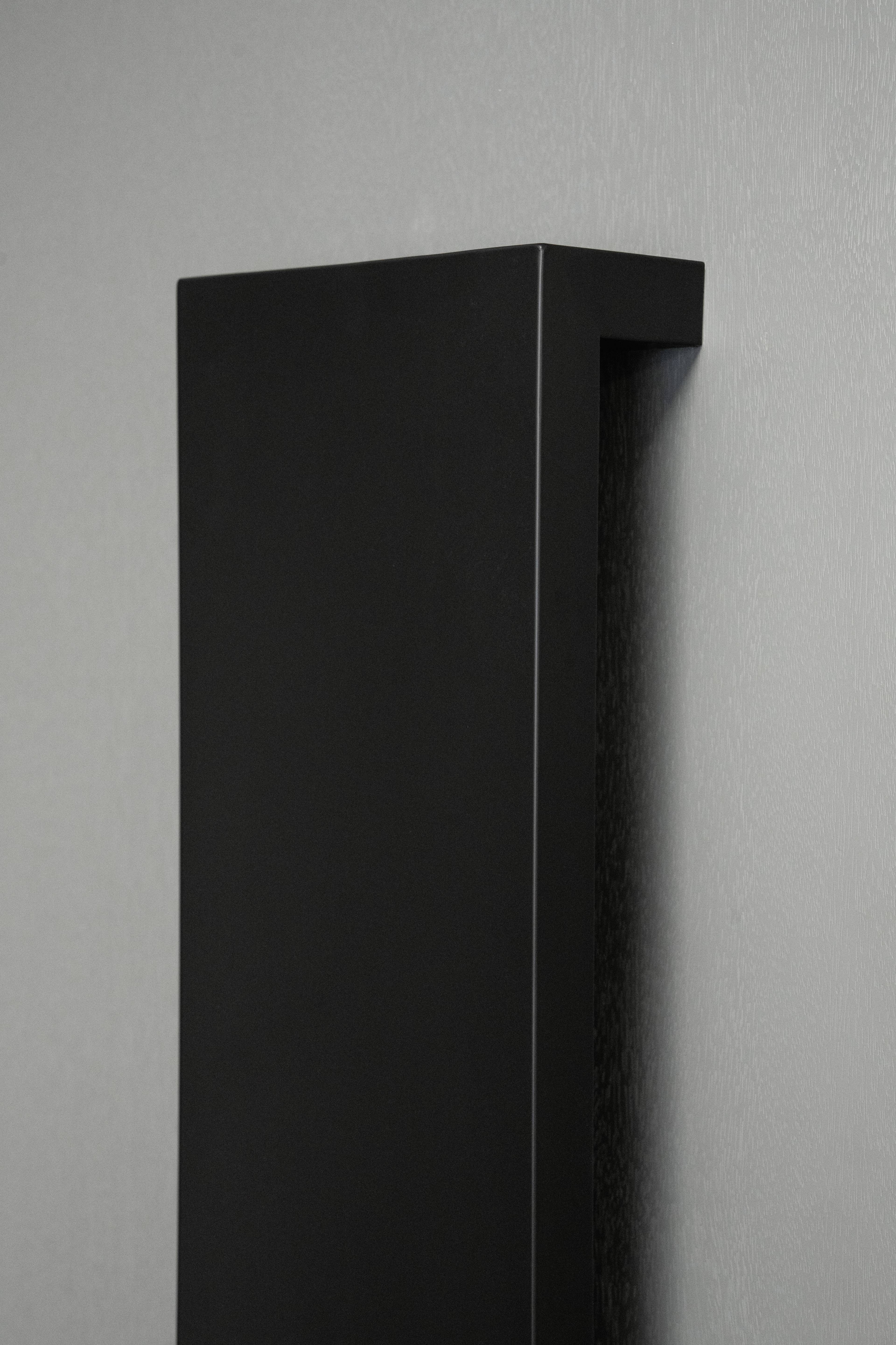 California - Pull Bar