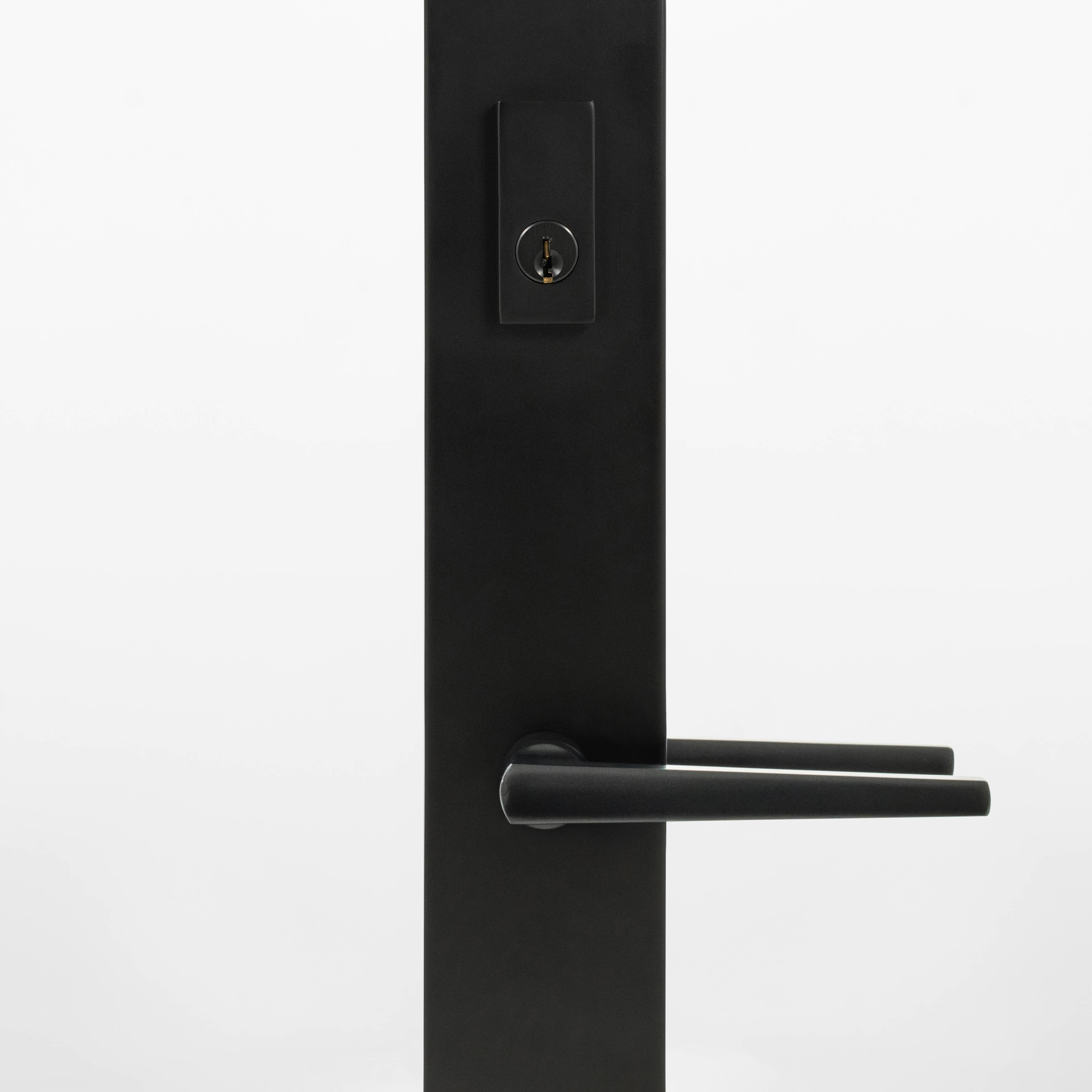 Architect Short Modern Plate