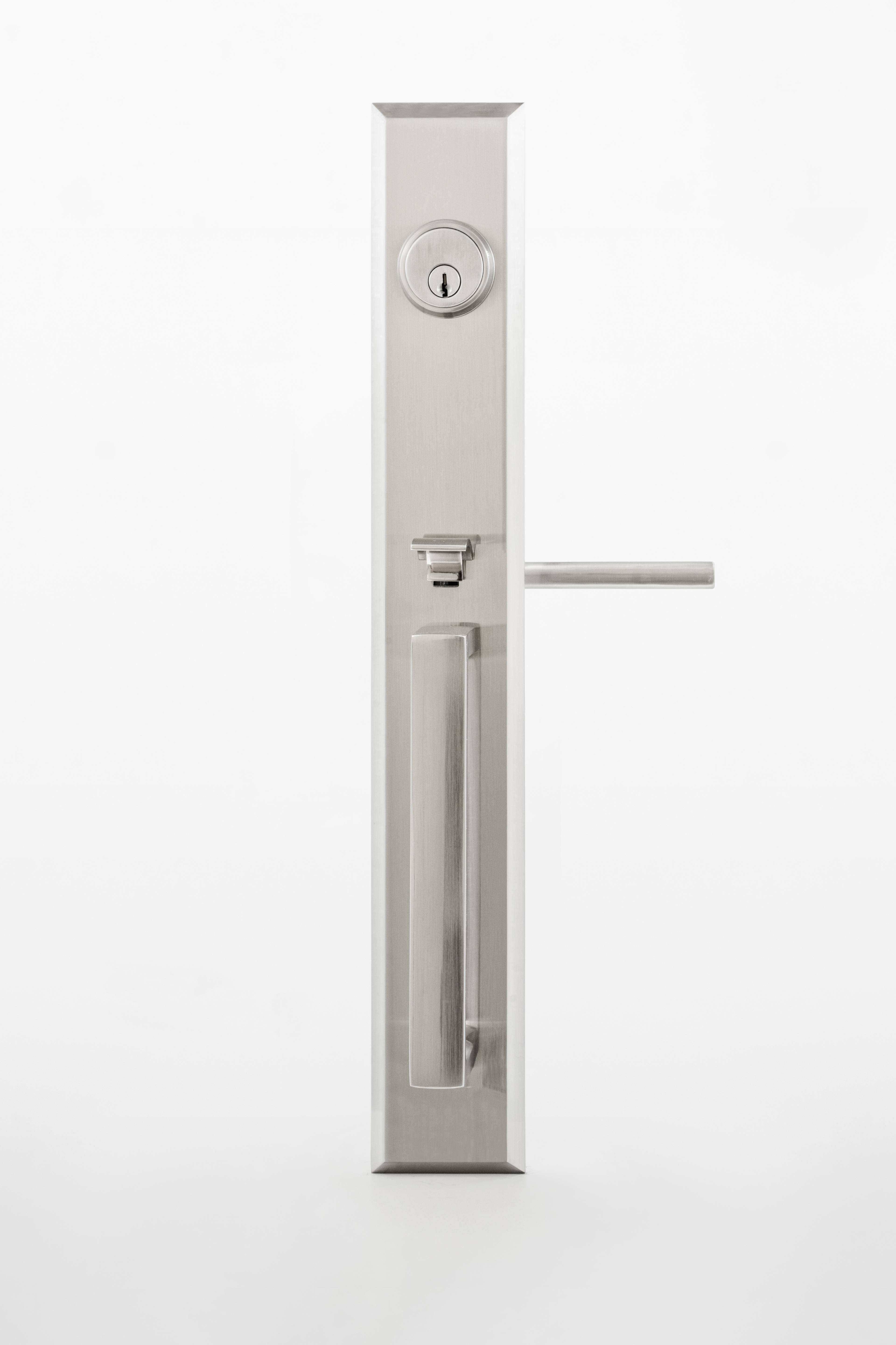 Element Grip Tall Plate