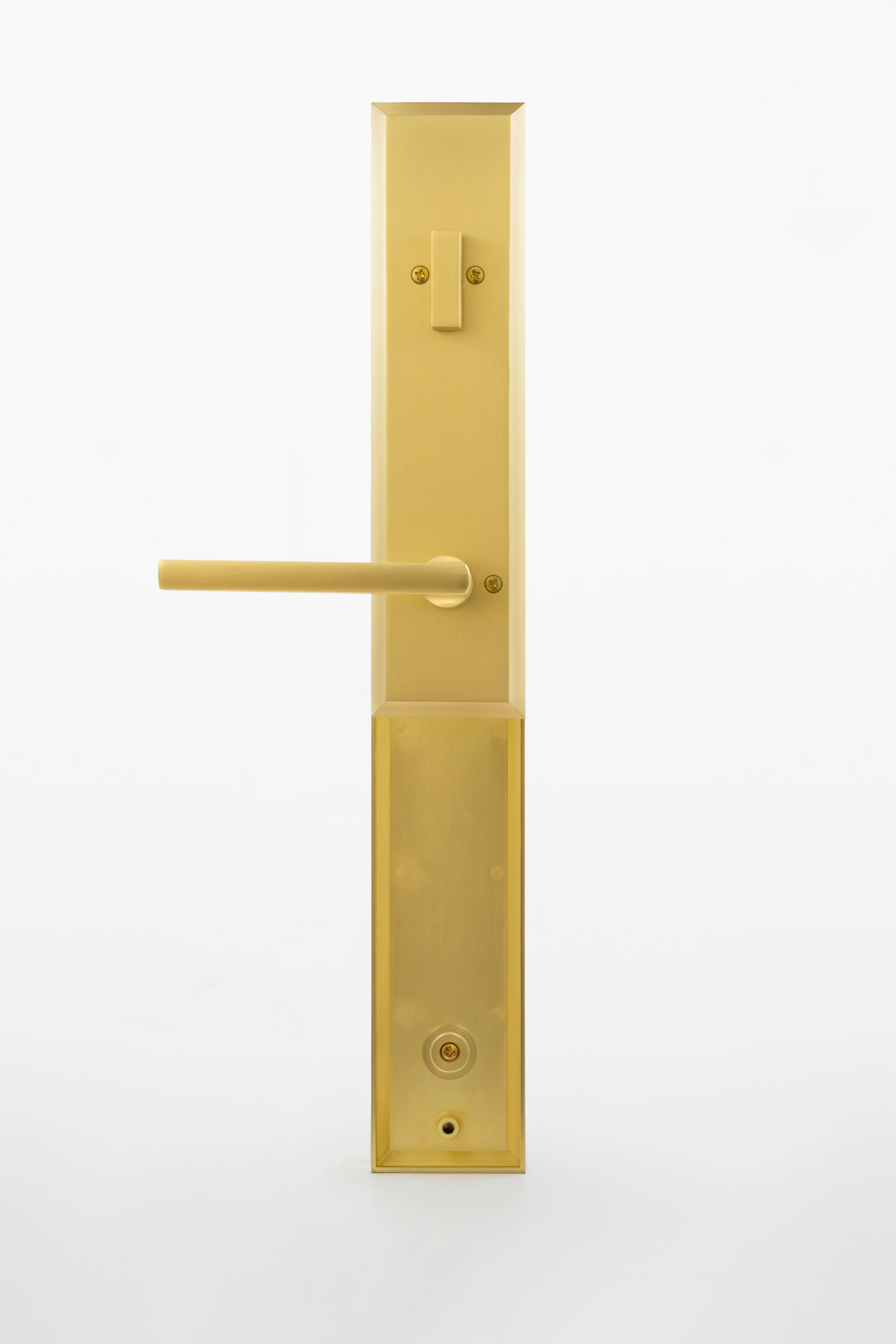 Element Grip Tall Plate