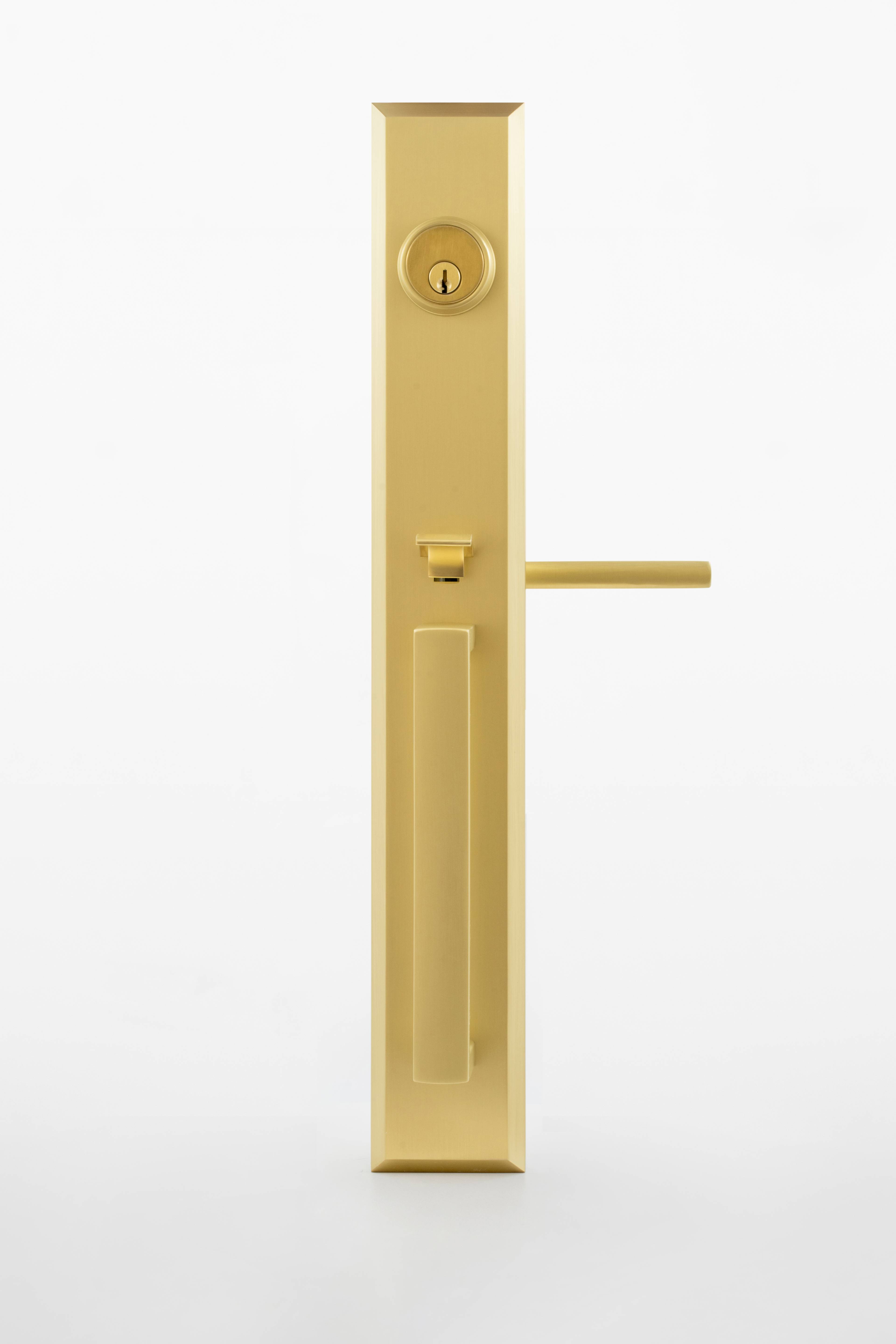 Element Grip Tall Plate