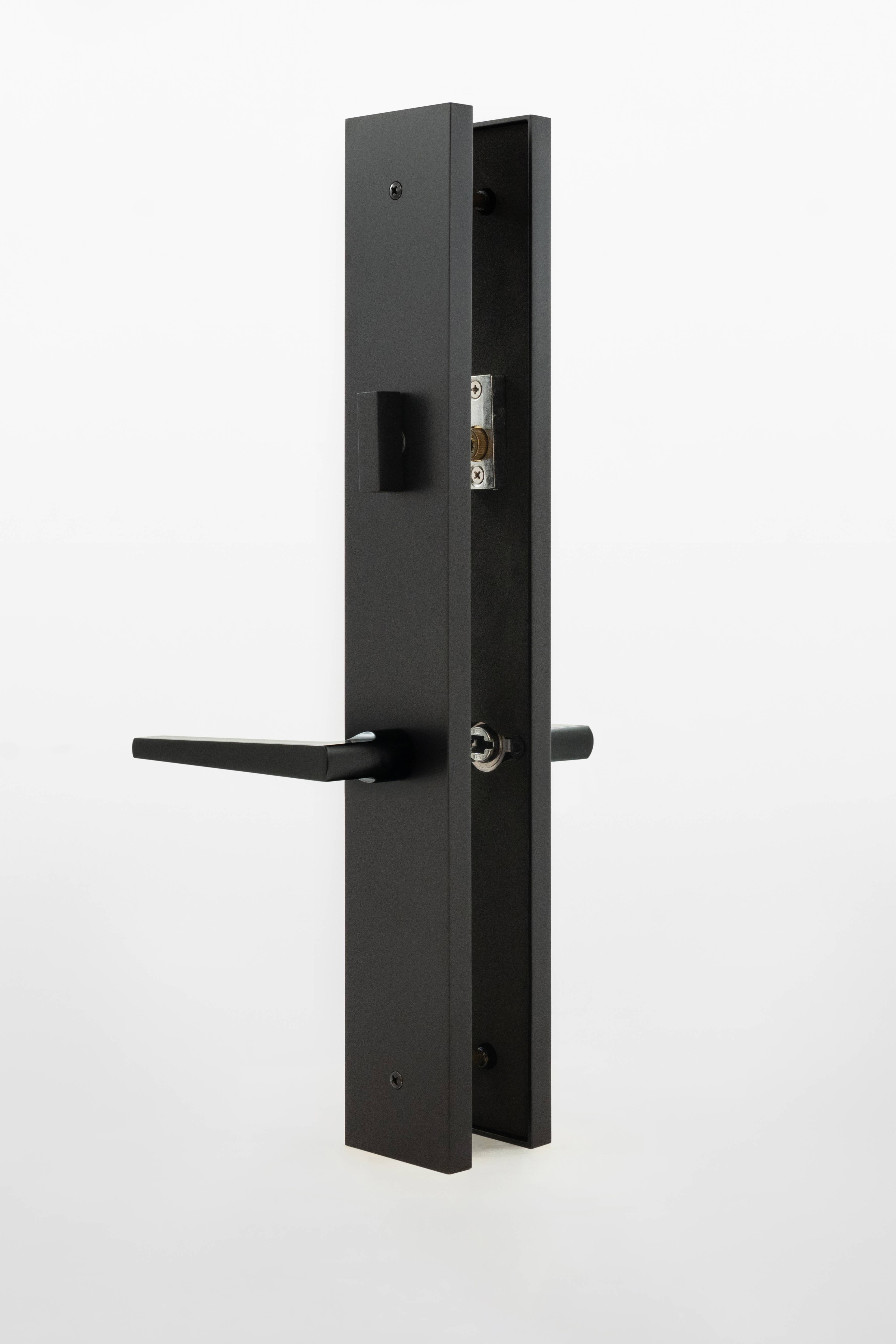 Architect Tall Modern Plate