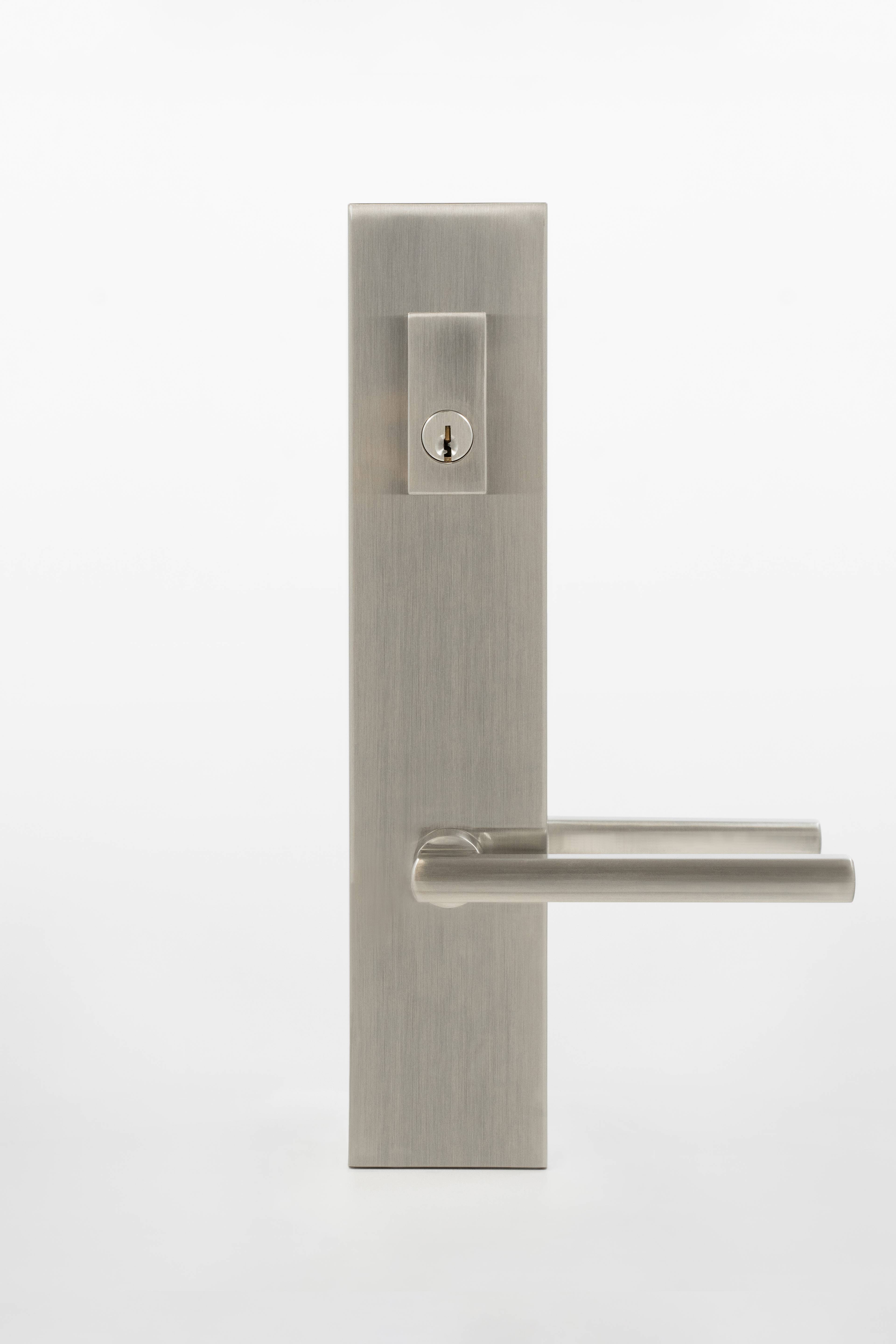 Legacy Short Modern Plate