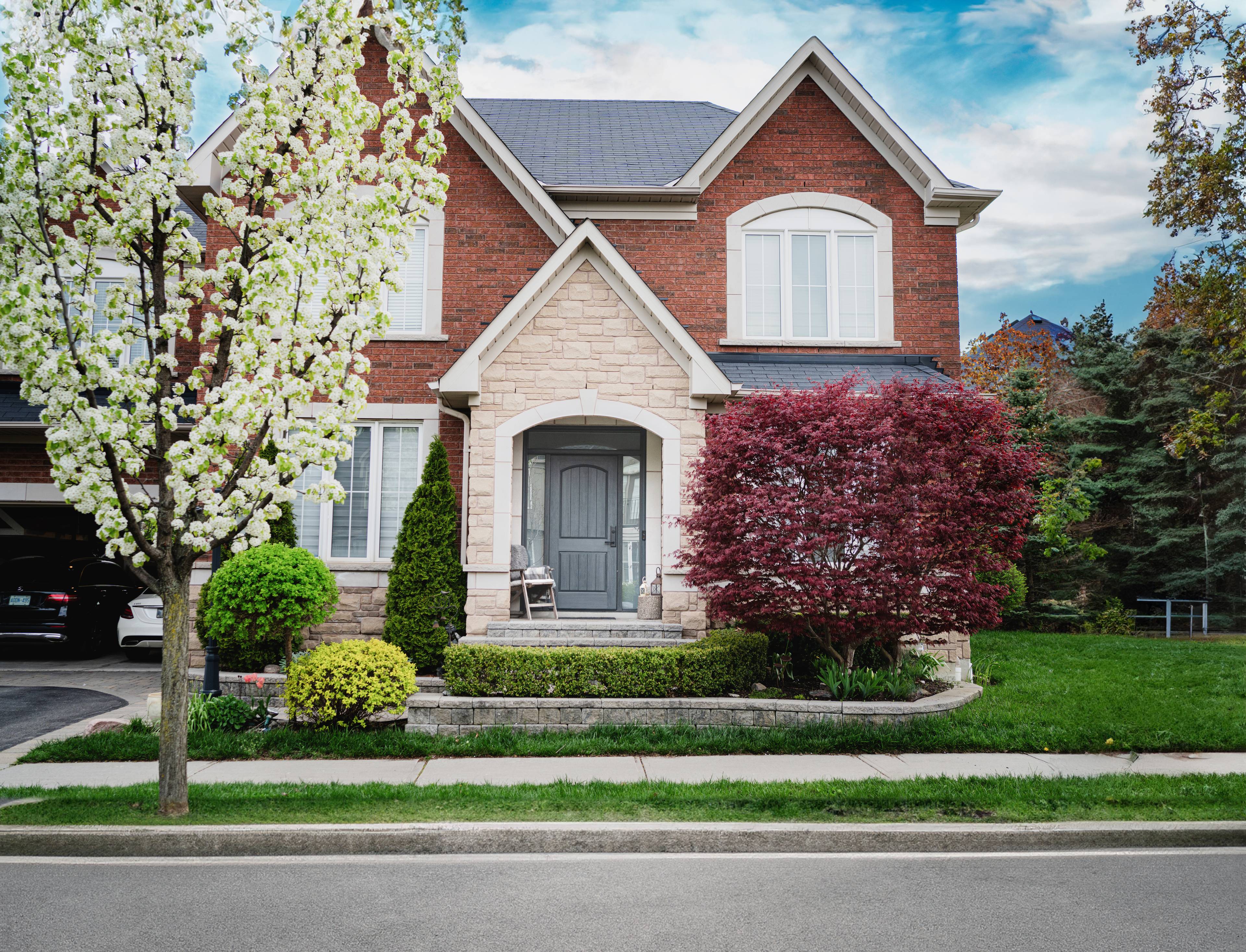 Two Panel Half Curved Top With Planks