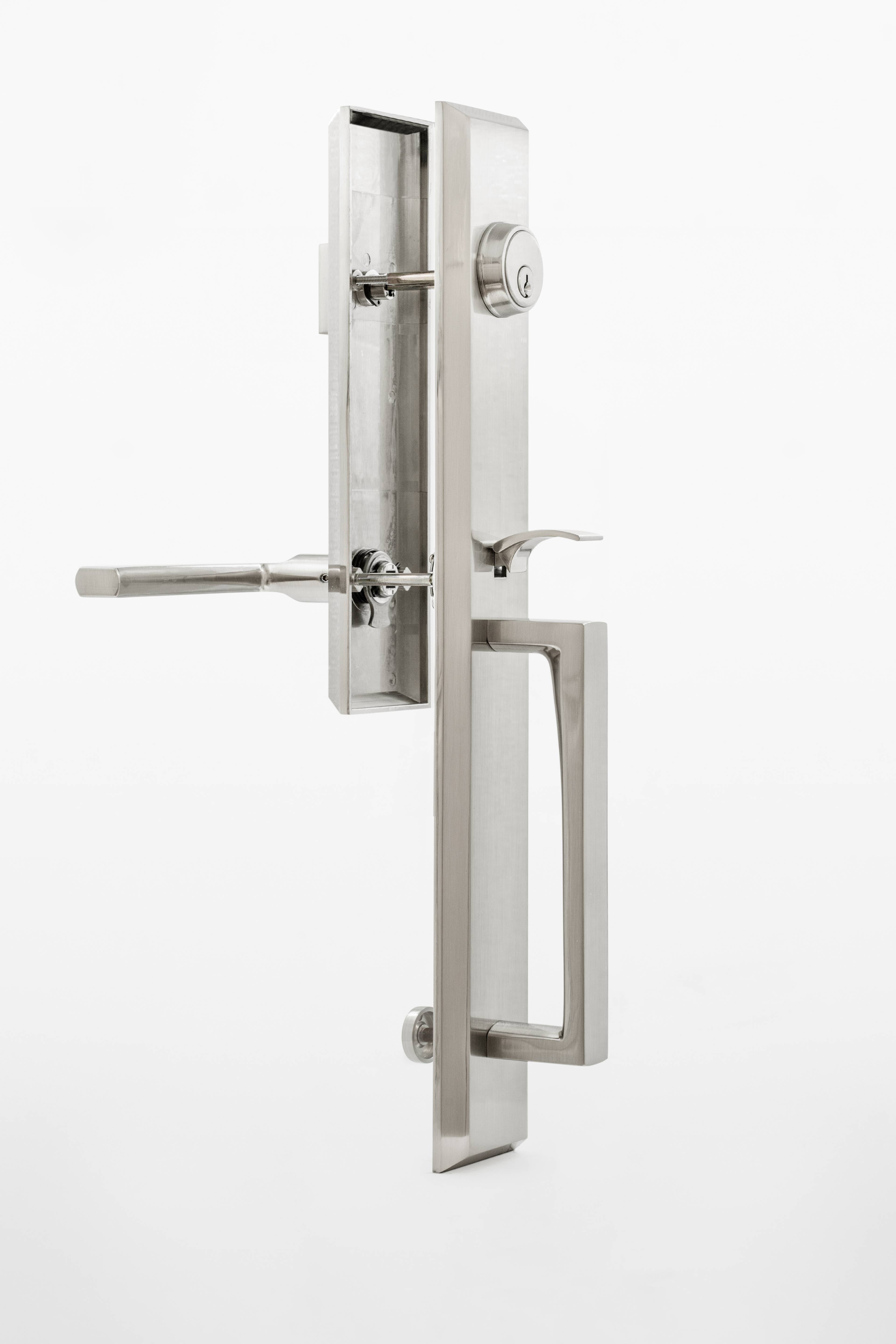 Element Grip Tall Plate