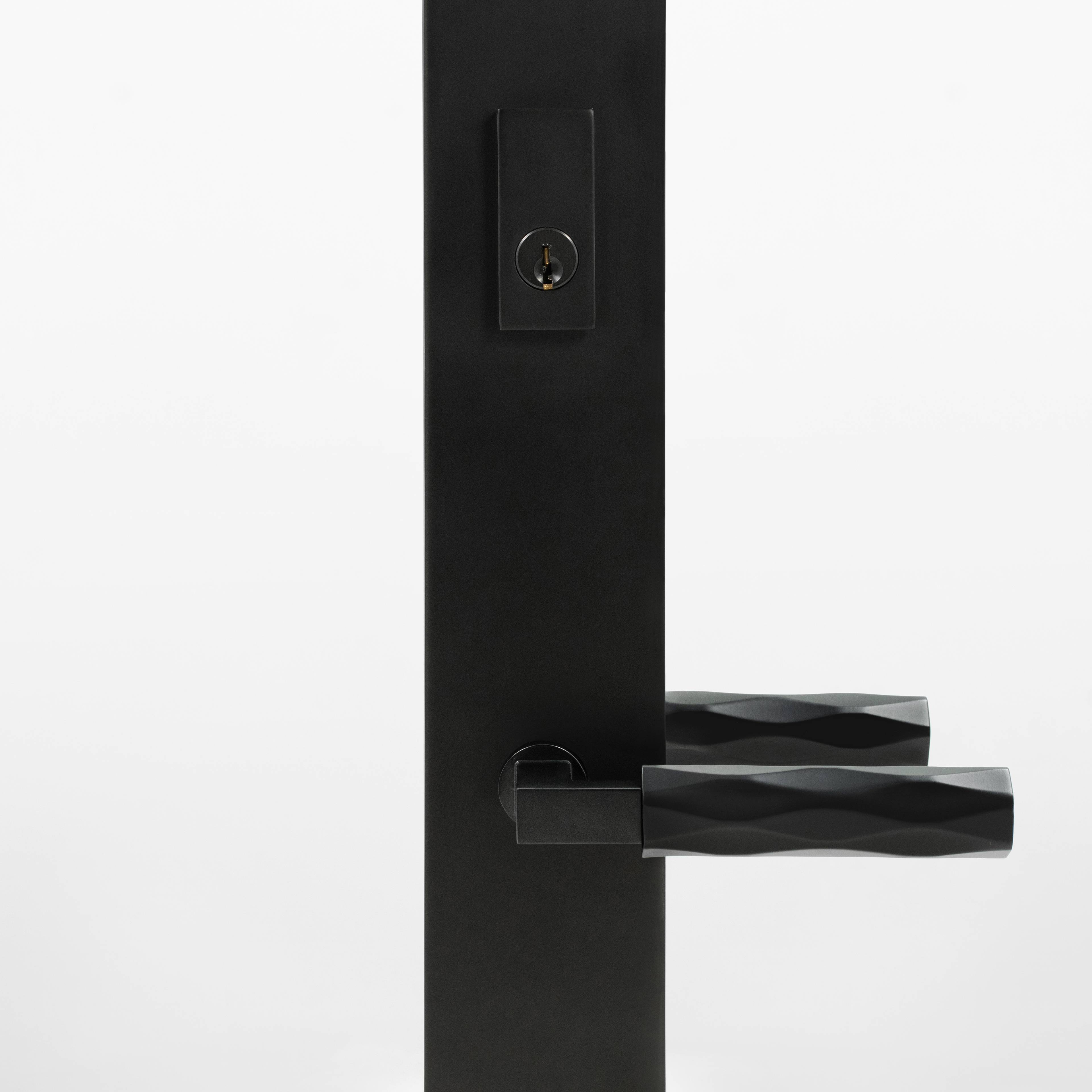 Royal Short Modern Plate