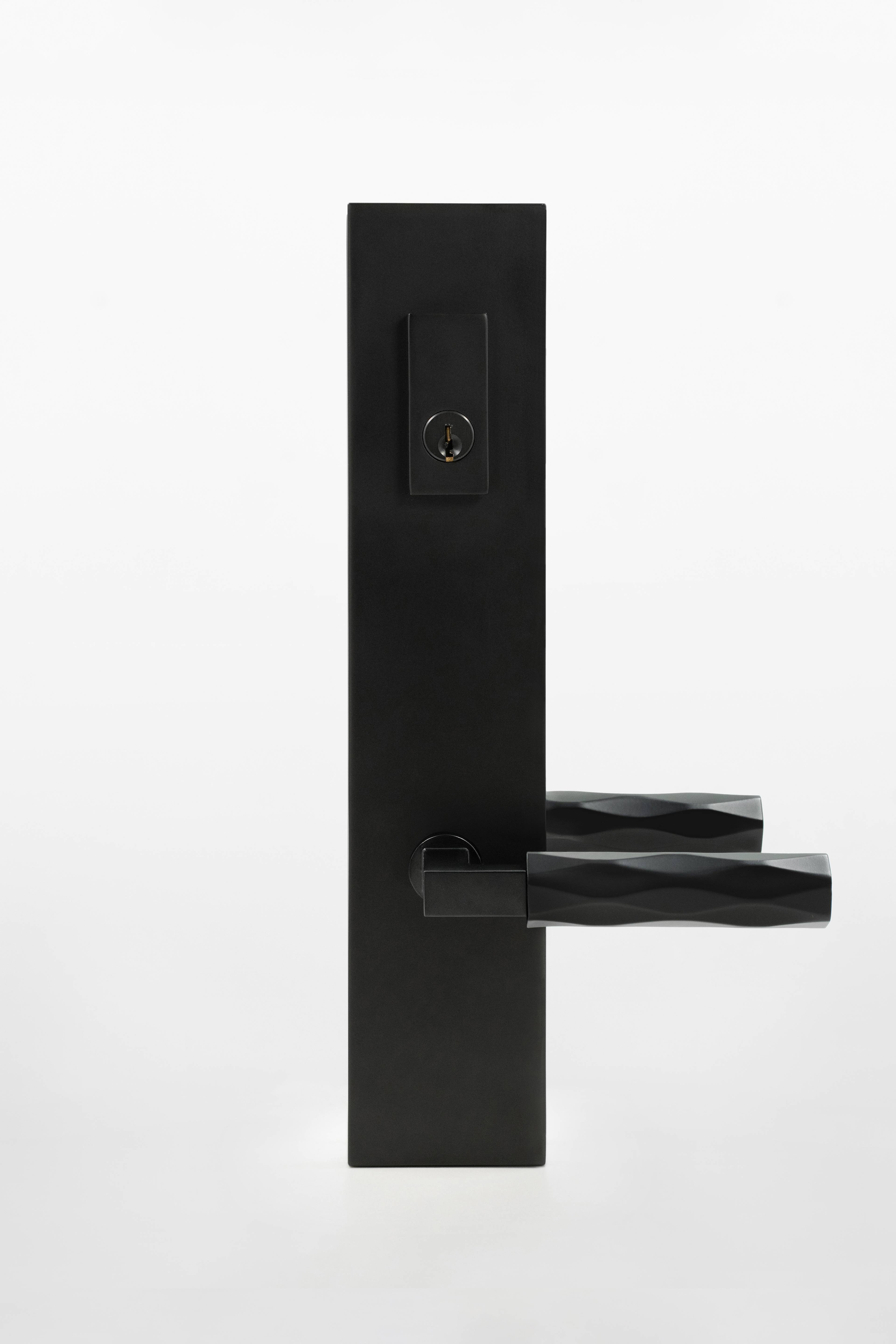 Royal Short Modern Plate