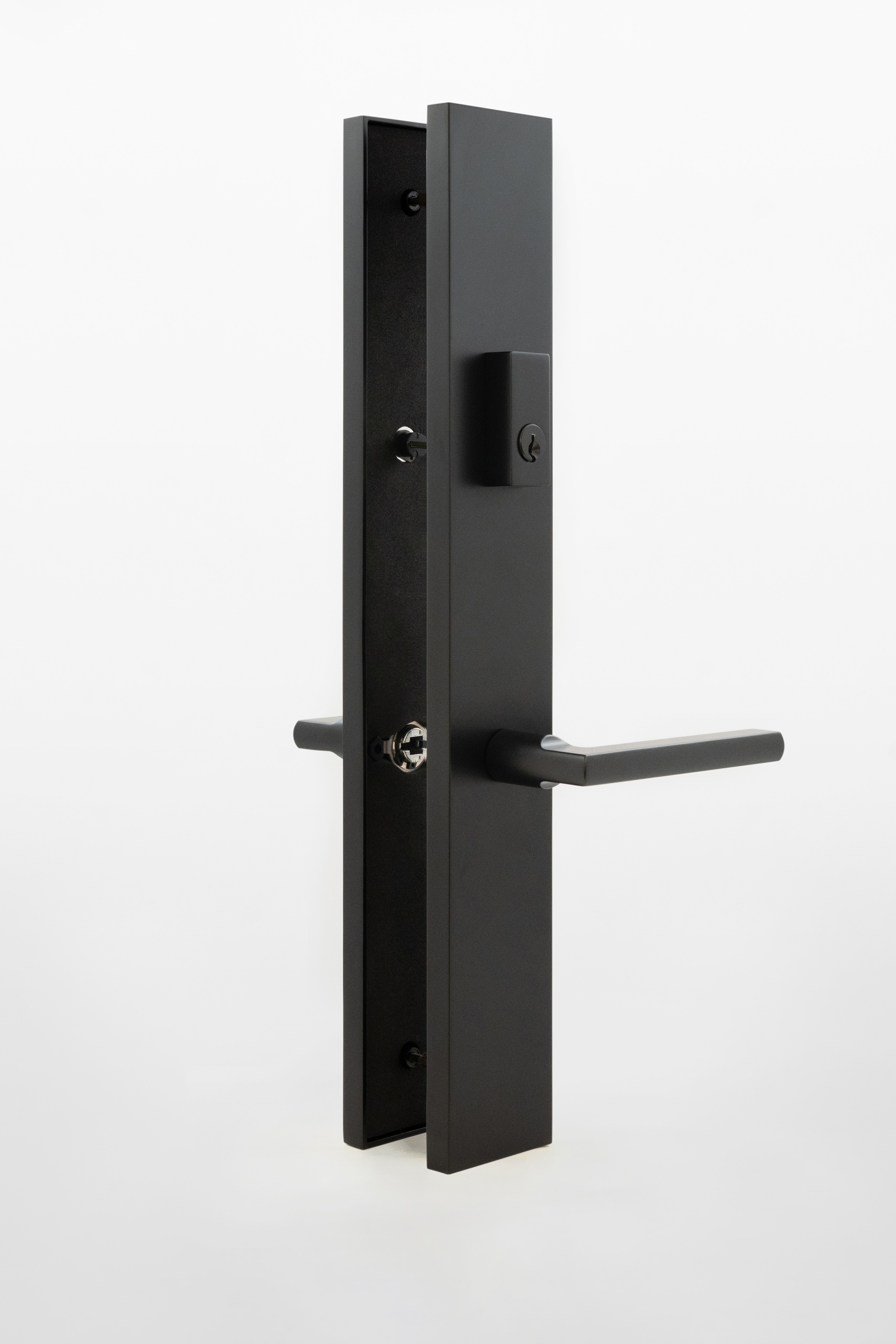 Legacy Tall Modern Plate