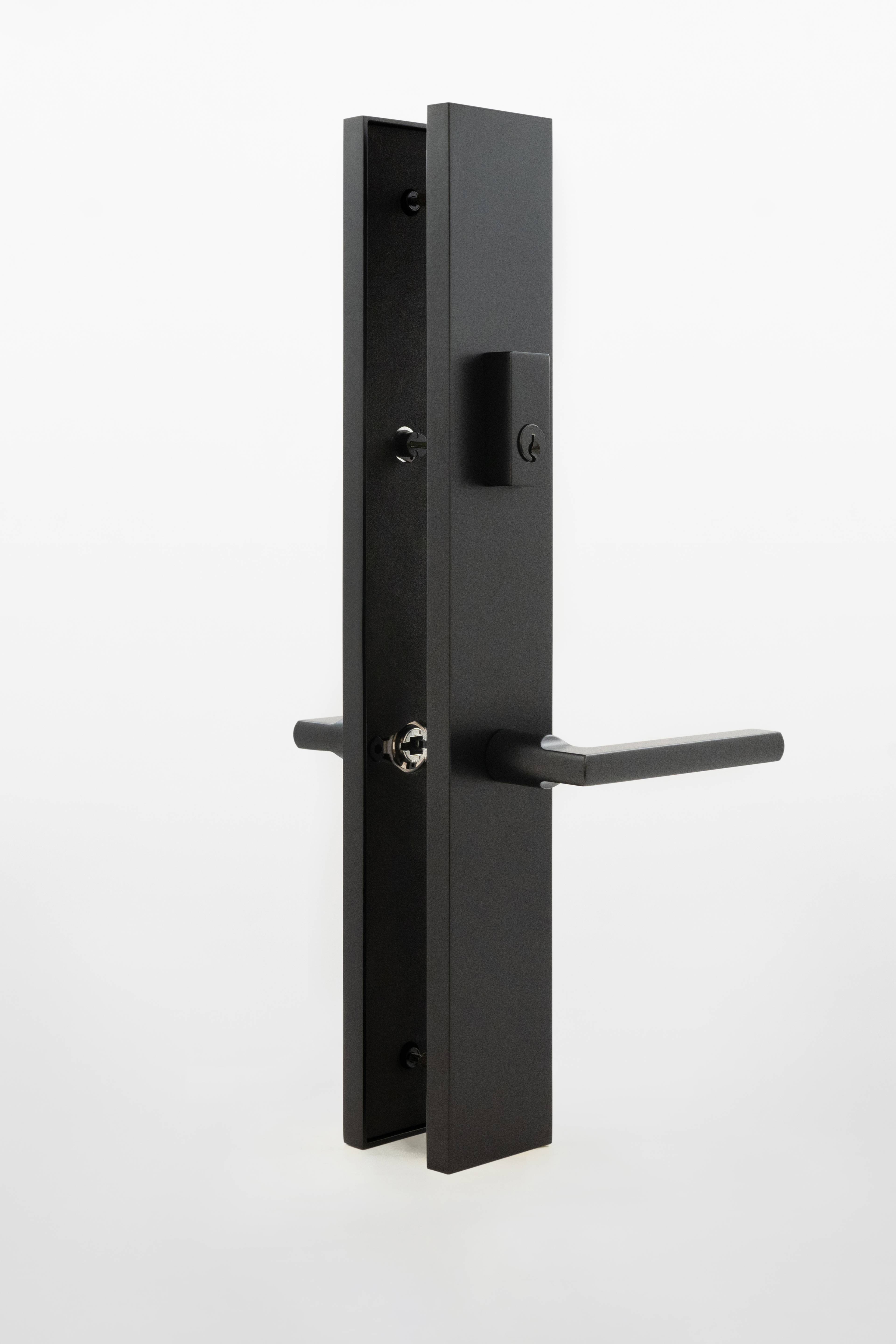 Legacy Tall Modern Plate