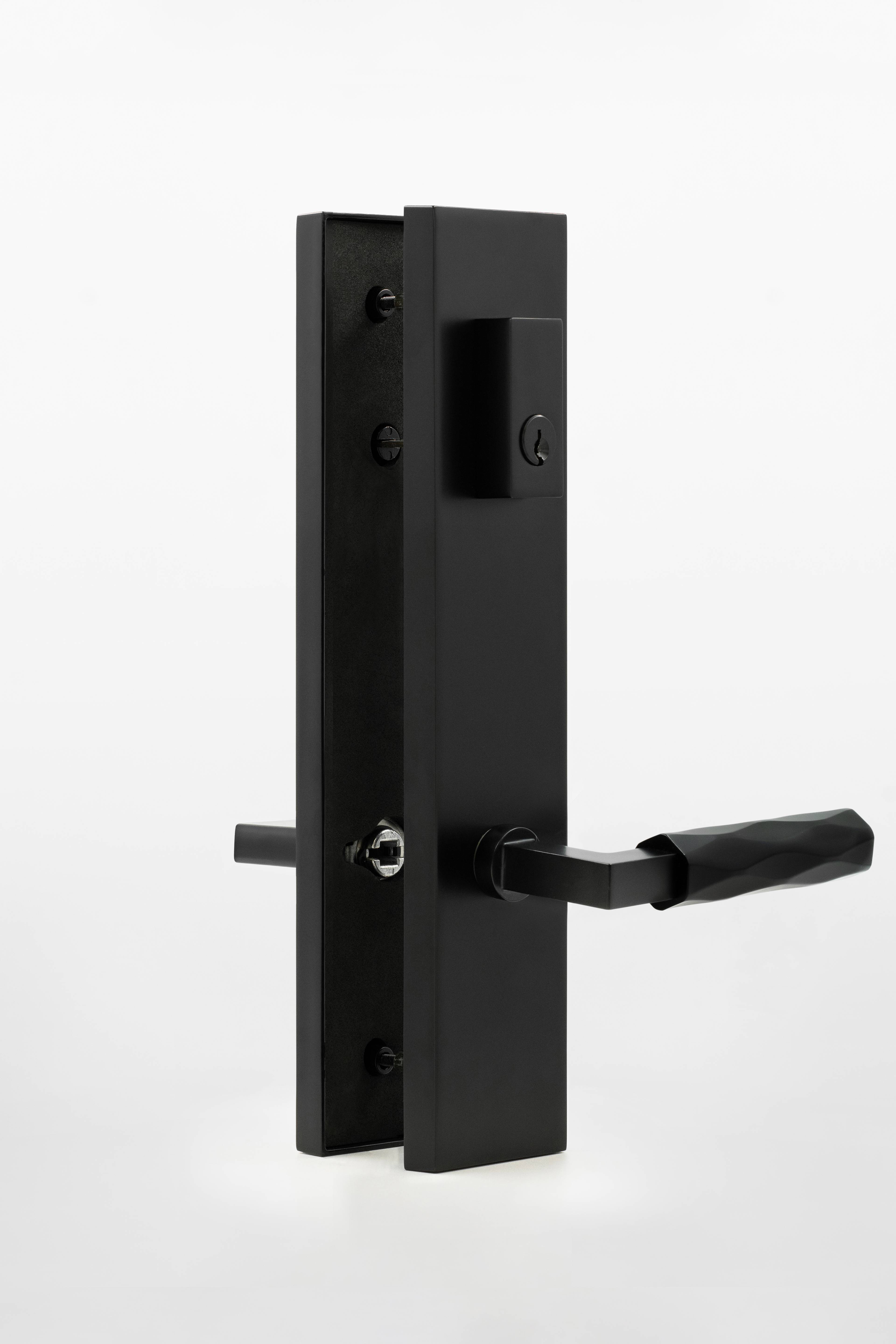 Royal Short Modern Plate