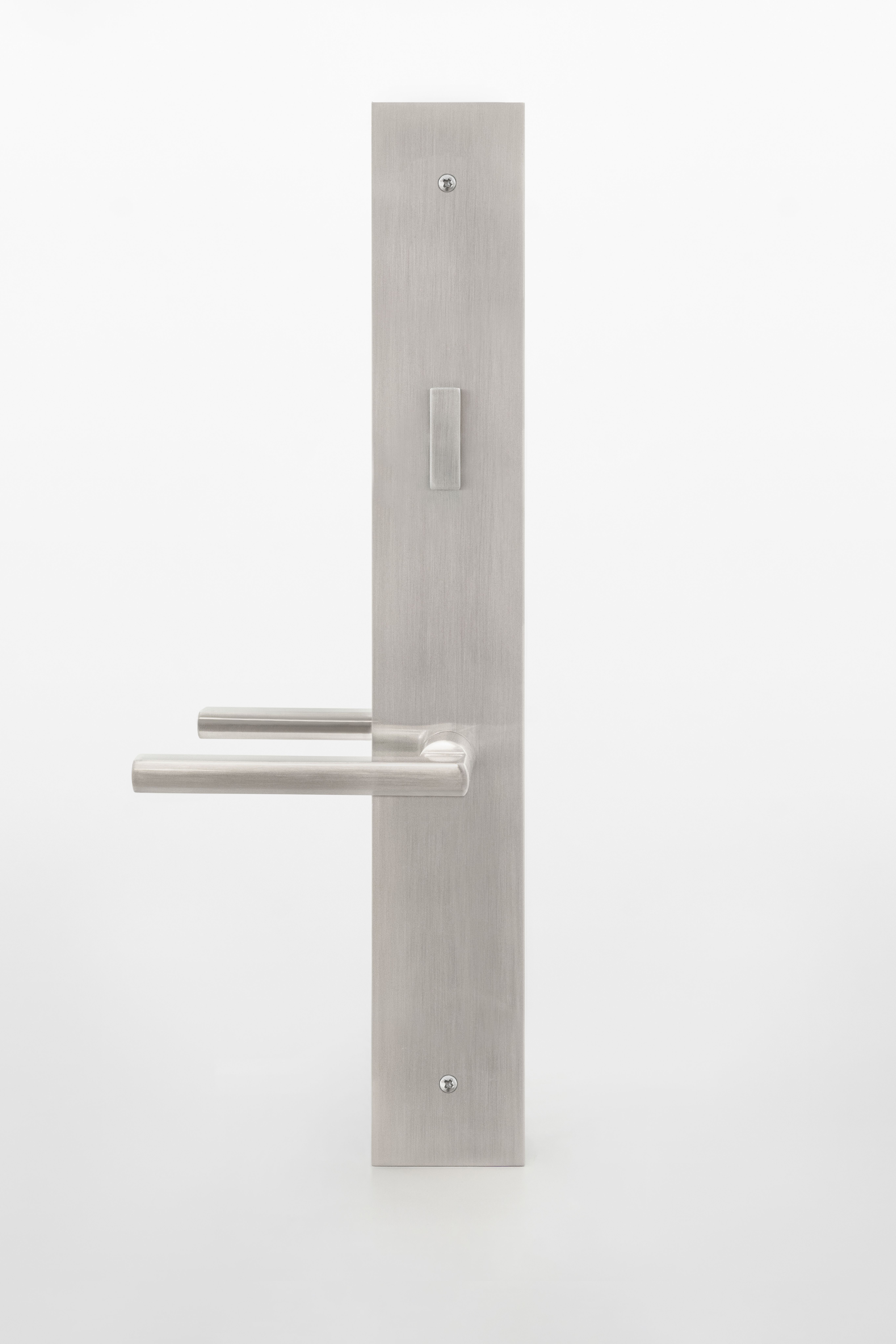 Legacy Tall Modern Plate