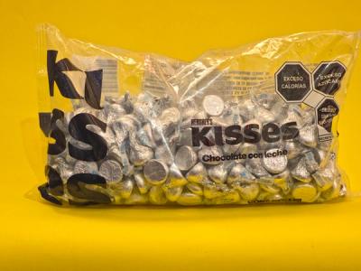 CHOC. KISS NATURAL BSA 1KG