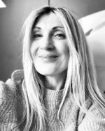 Portrait photograph of Miranda Mitchell