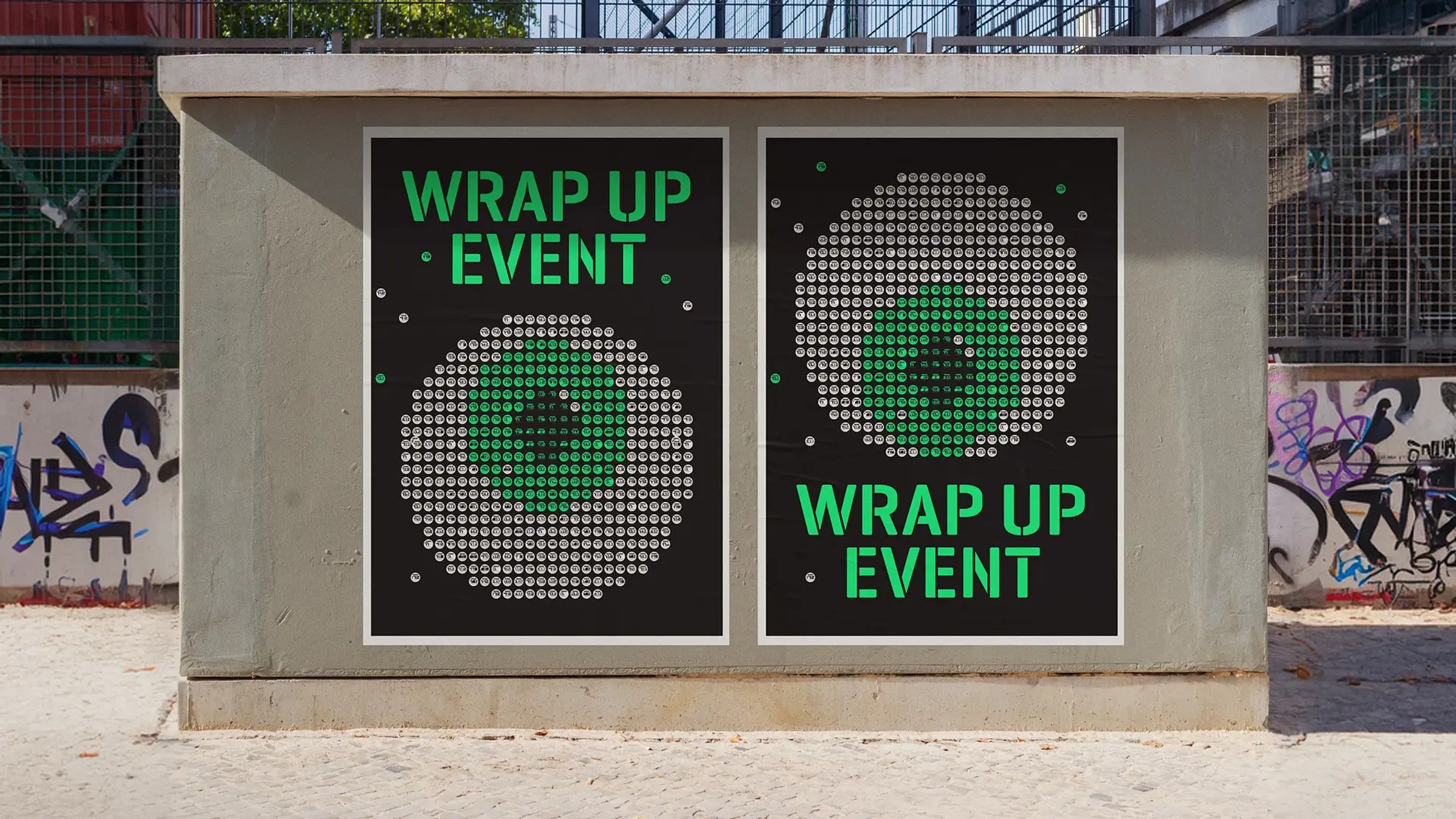 To mørke plakater på en betongvegg med teksten "WRAP UP EVENT" og en grafisk sirkel illustrert med små symboler.