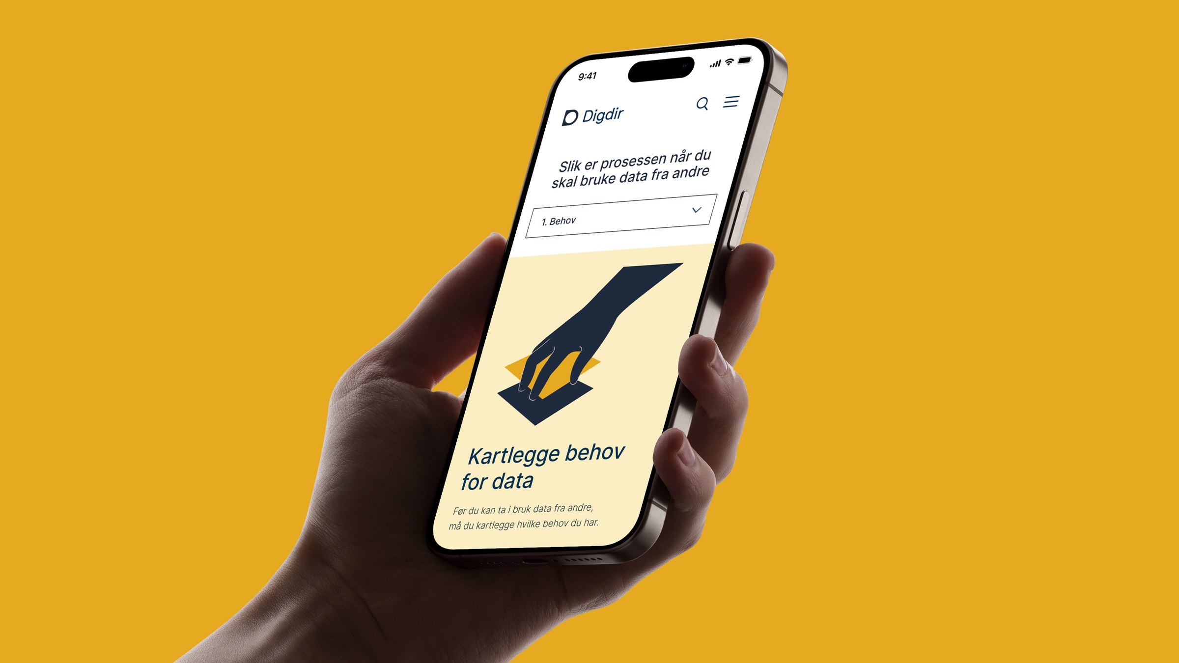 En hånd holder en mobil med Digdirs nettside på.