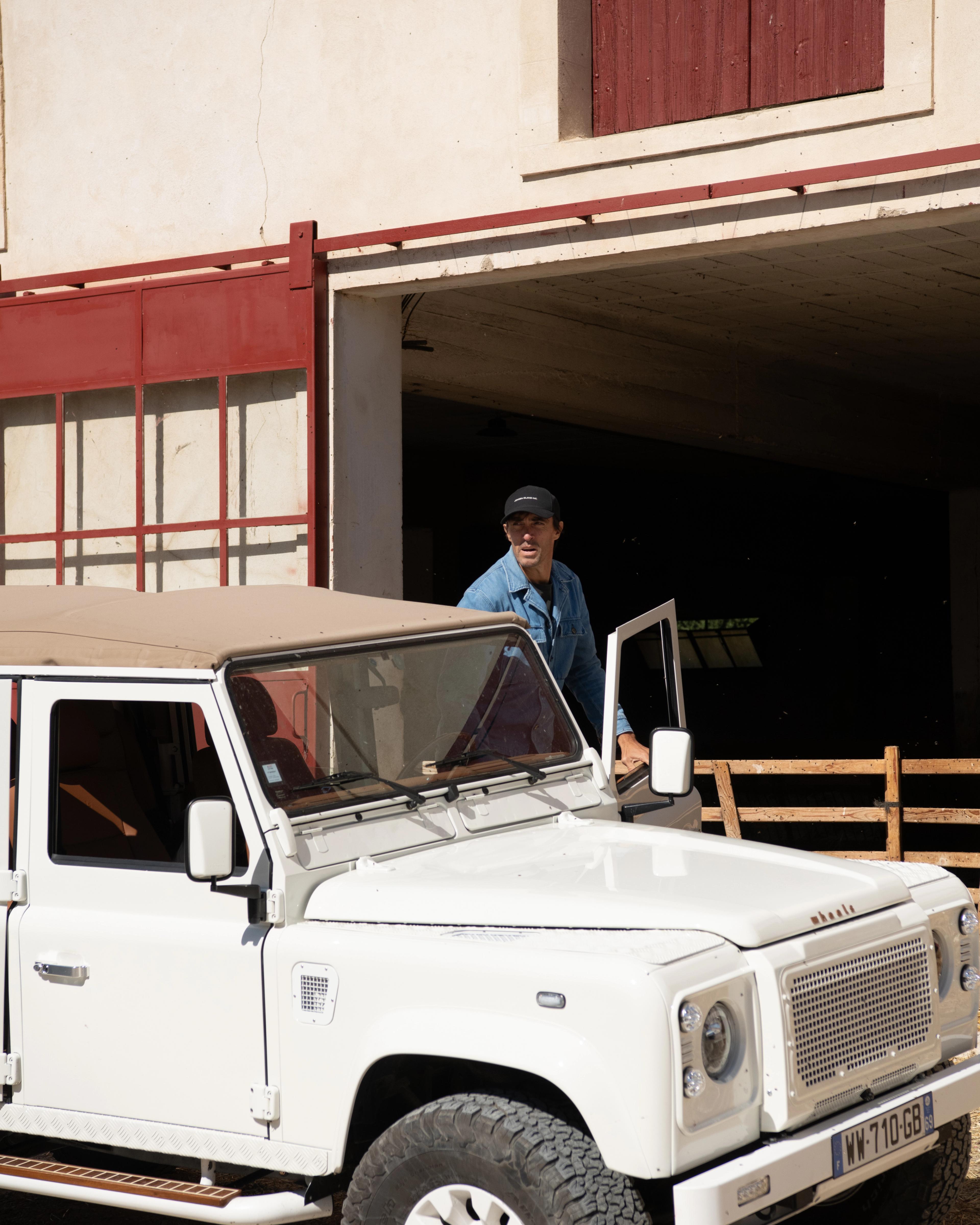 If you would like us to organize a tailor-made day for you, a haute couture day, we are here to meet all your needs.