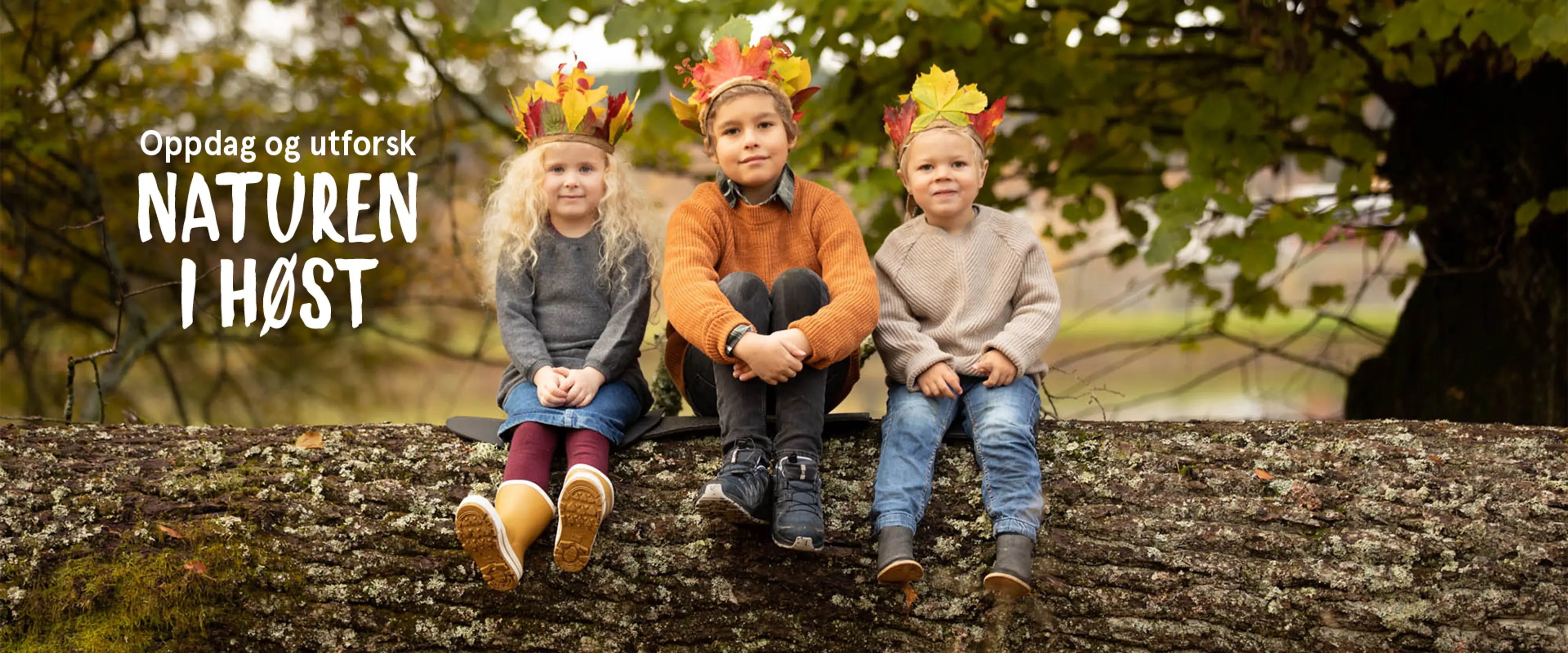 Tid for karneval - men utkledning er gøy hele året! Rollelek gir god sosial trening. Fotografi av barn utkledd i kostyme.